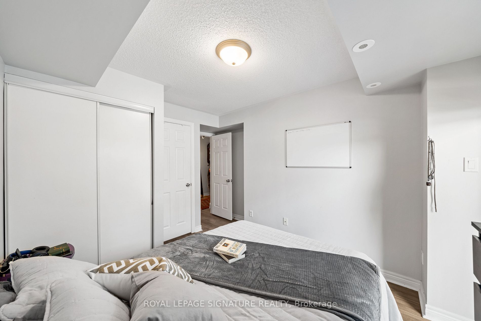 316 John St, #262