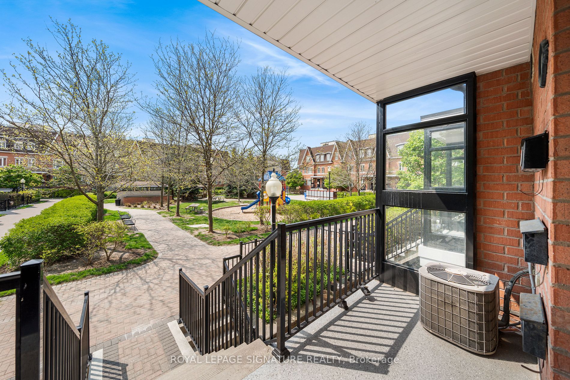 316 John St, #262