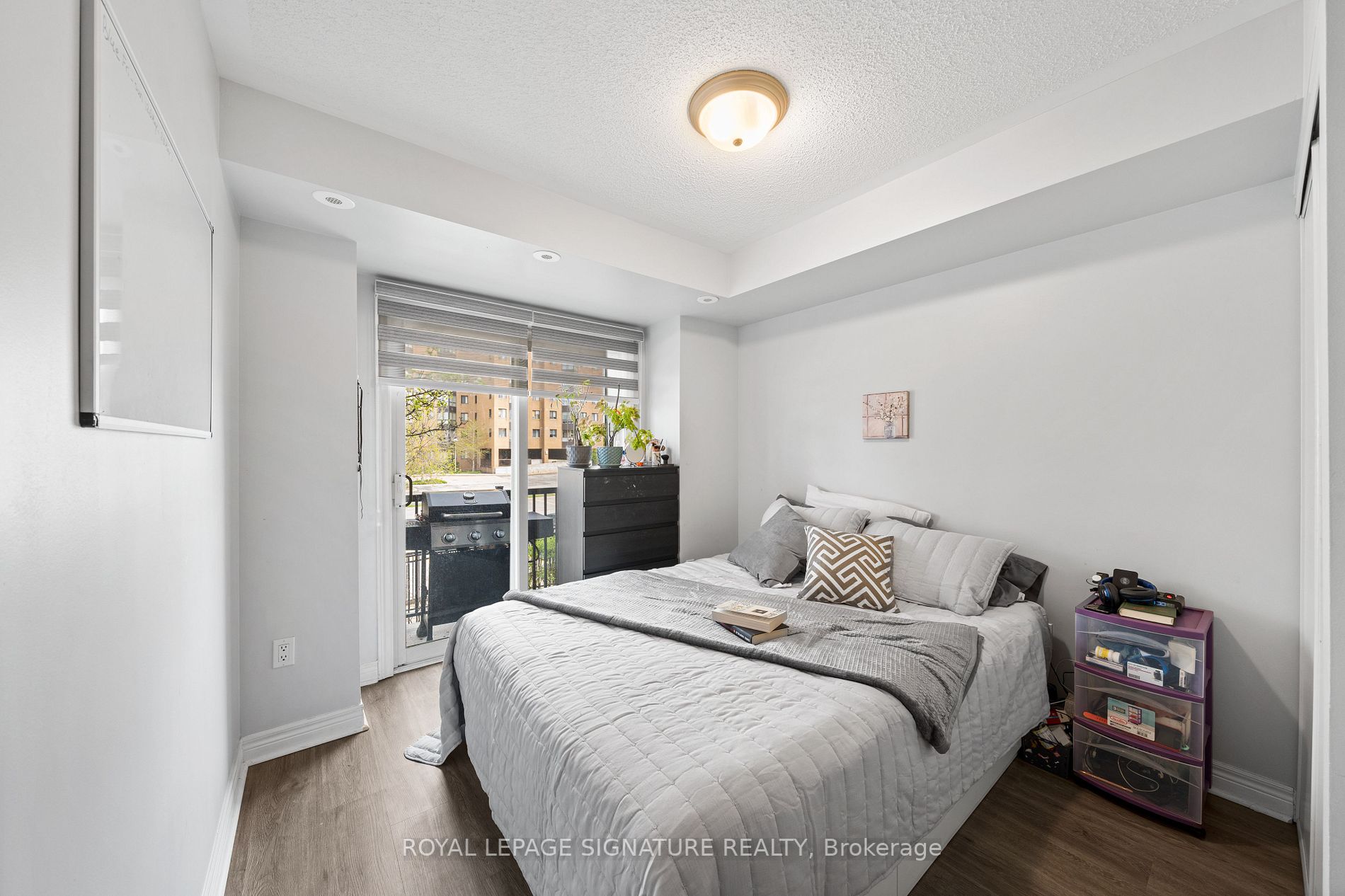 316 John St, #262