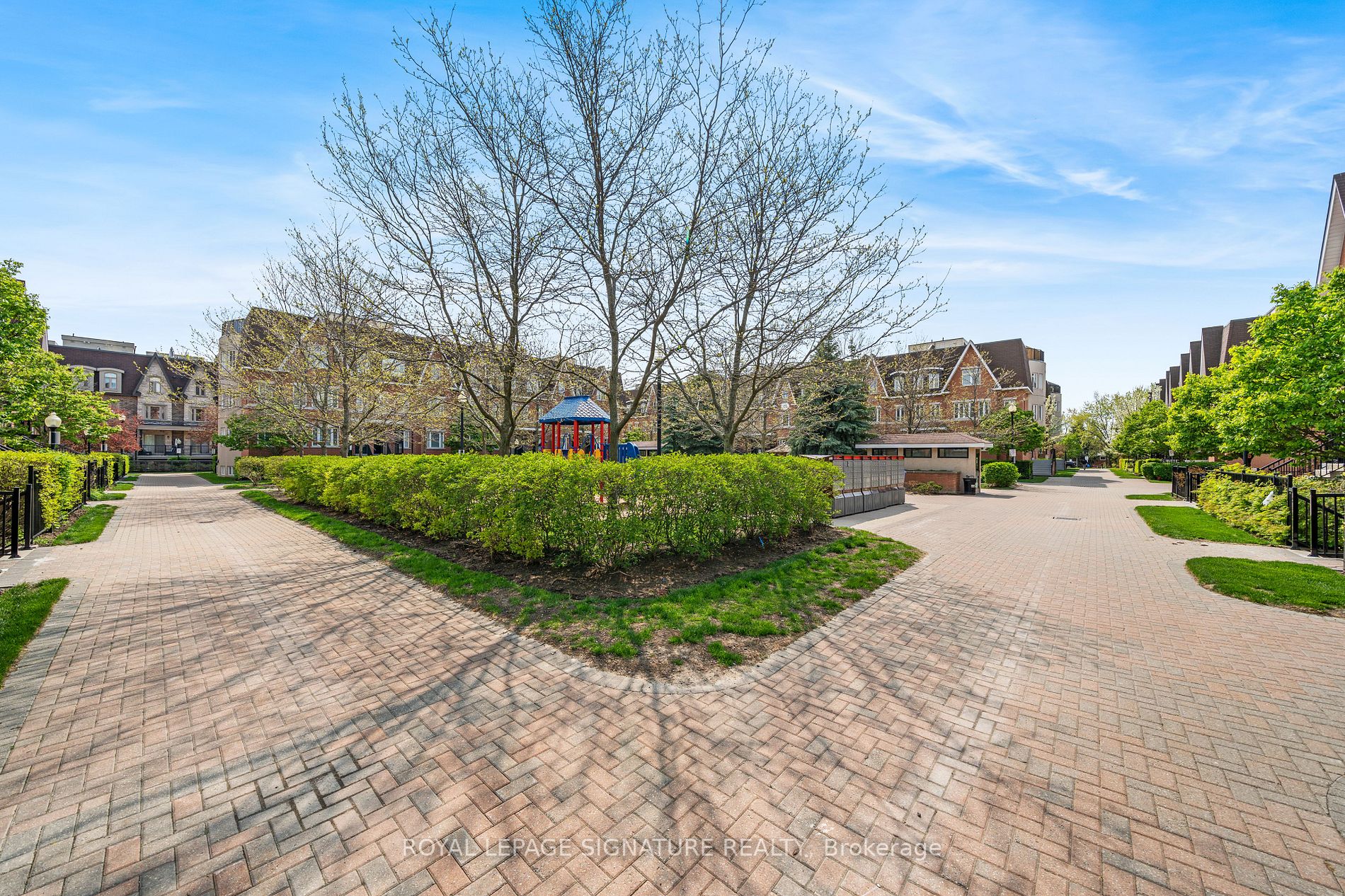 316 John St, #262