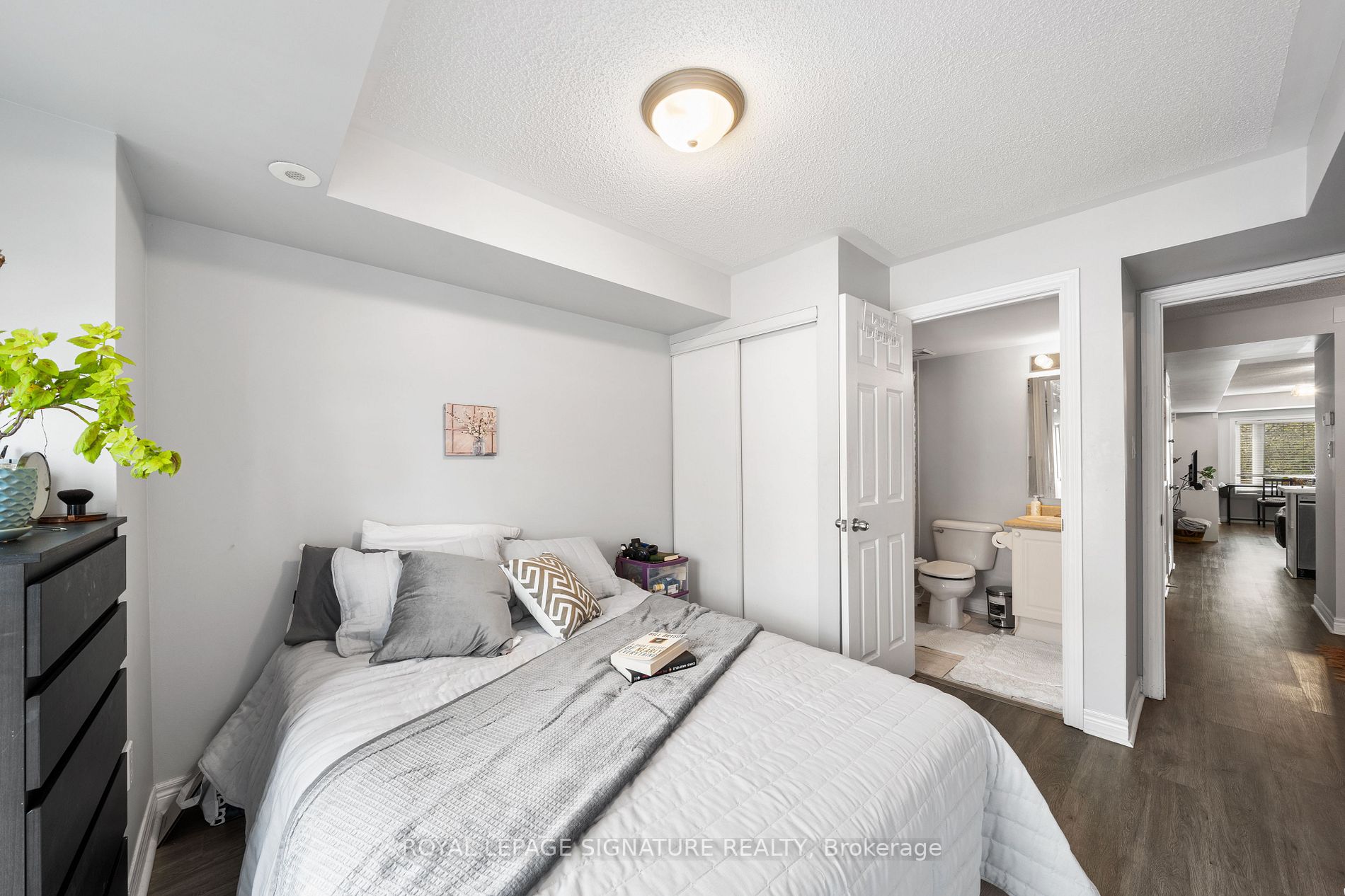 316 John St, #262