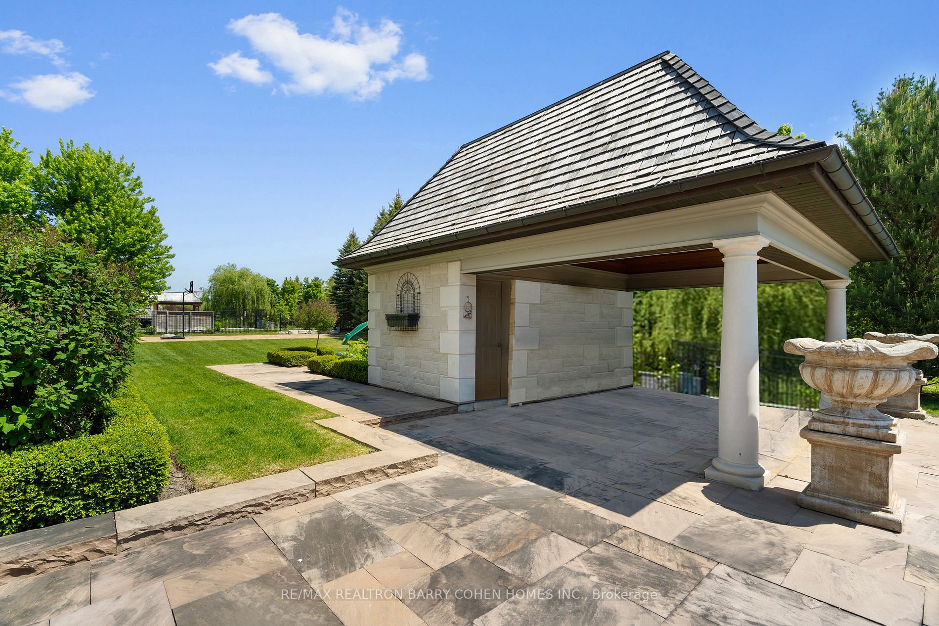 9 Northern Dancer Lane