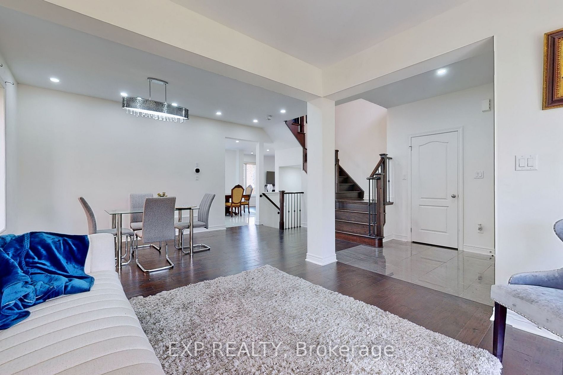 8 Citrine Drive