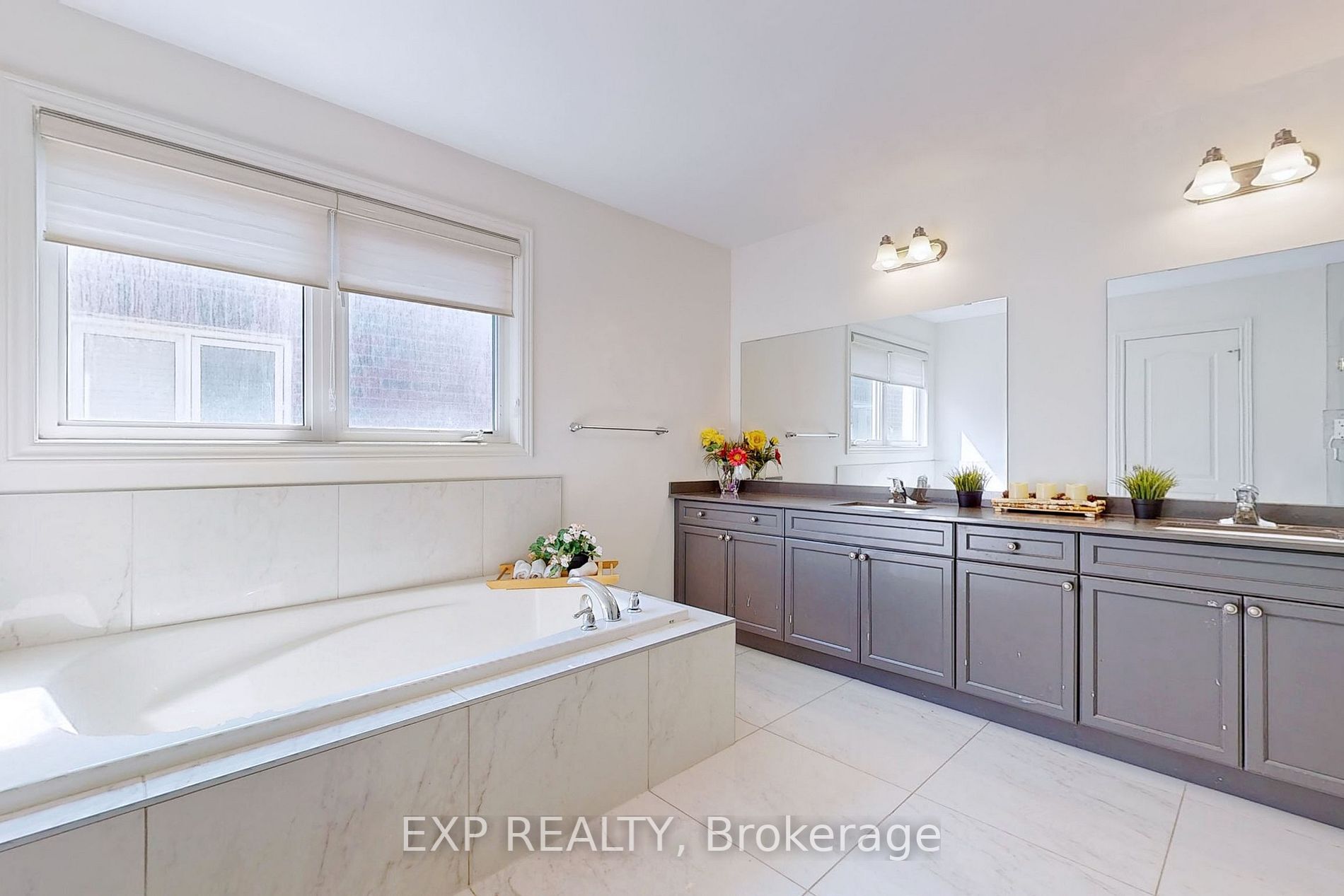 8 Citrine Drive