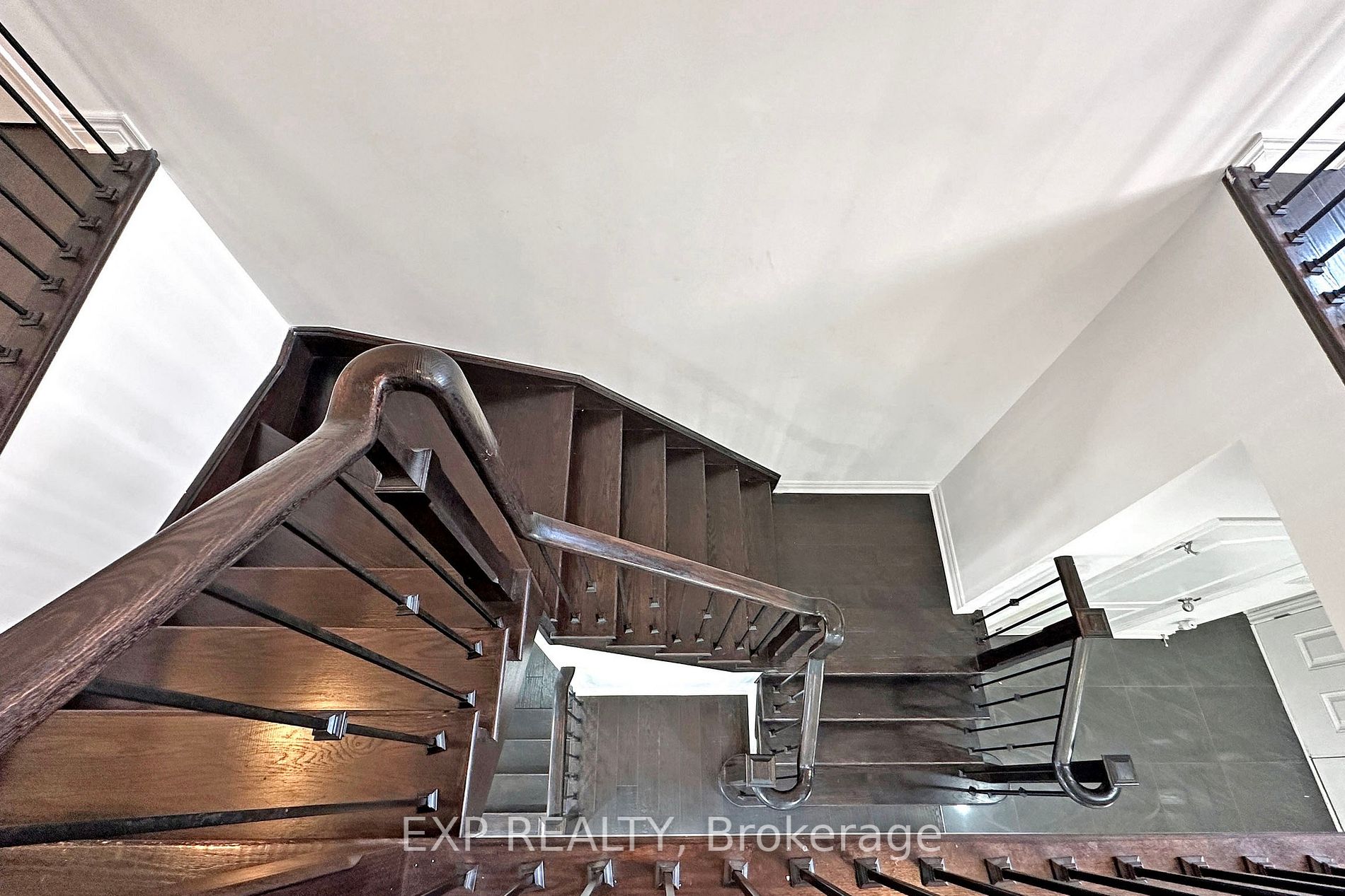8 Citrine Drive