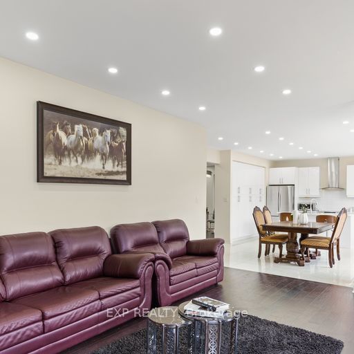 8 Citrine Drive