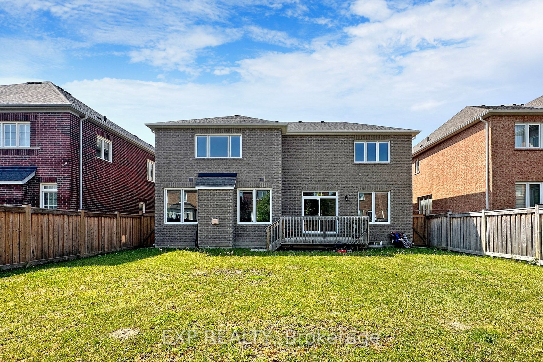 8 Citrine Drive
