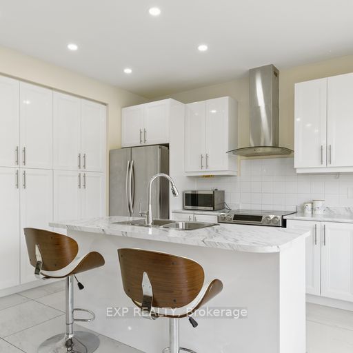 8 Citrine Drive