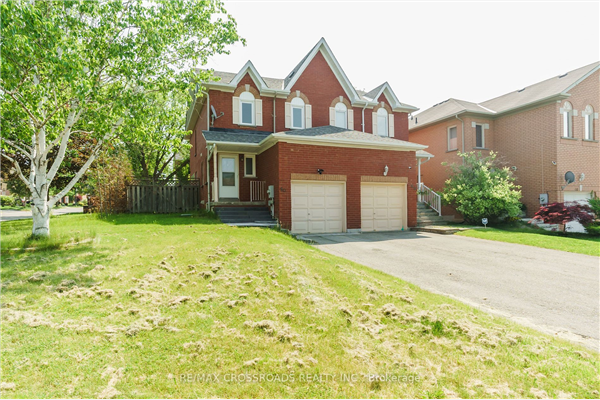 50 Widdifield Ave, Newmarket