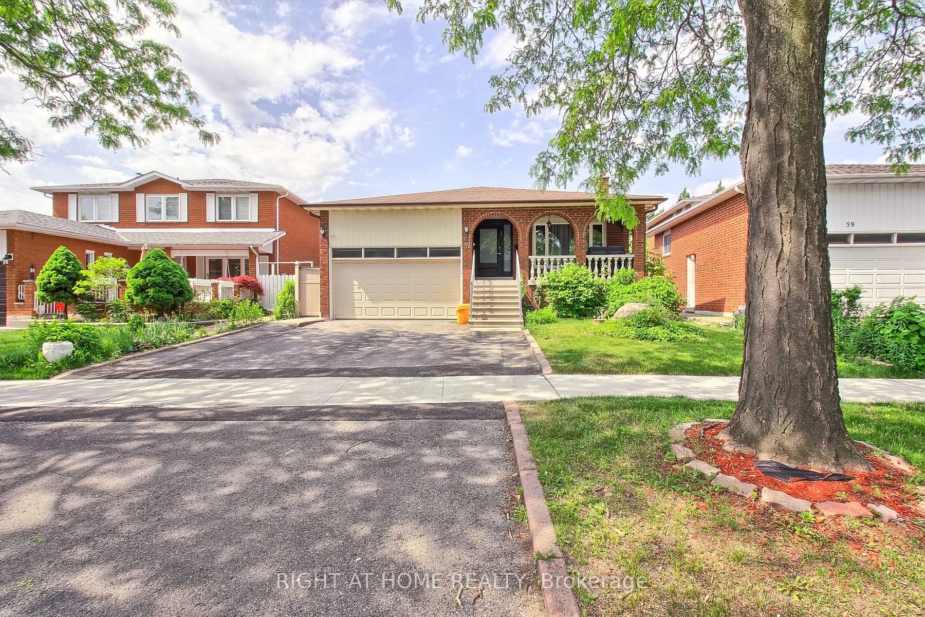 37 Cherry Hills Rd
