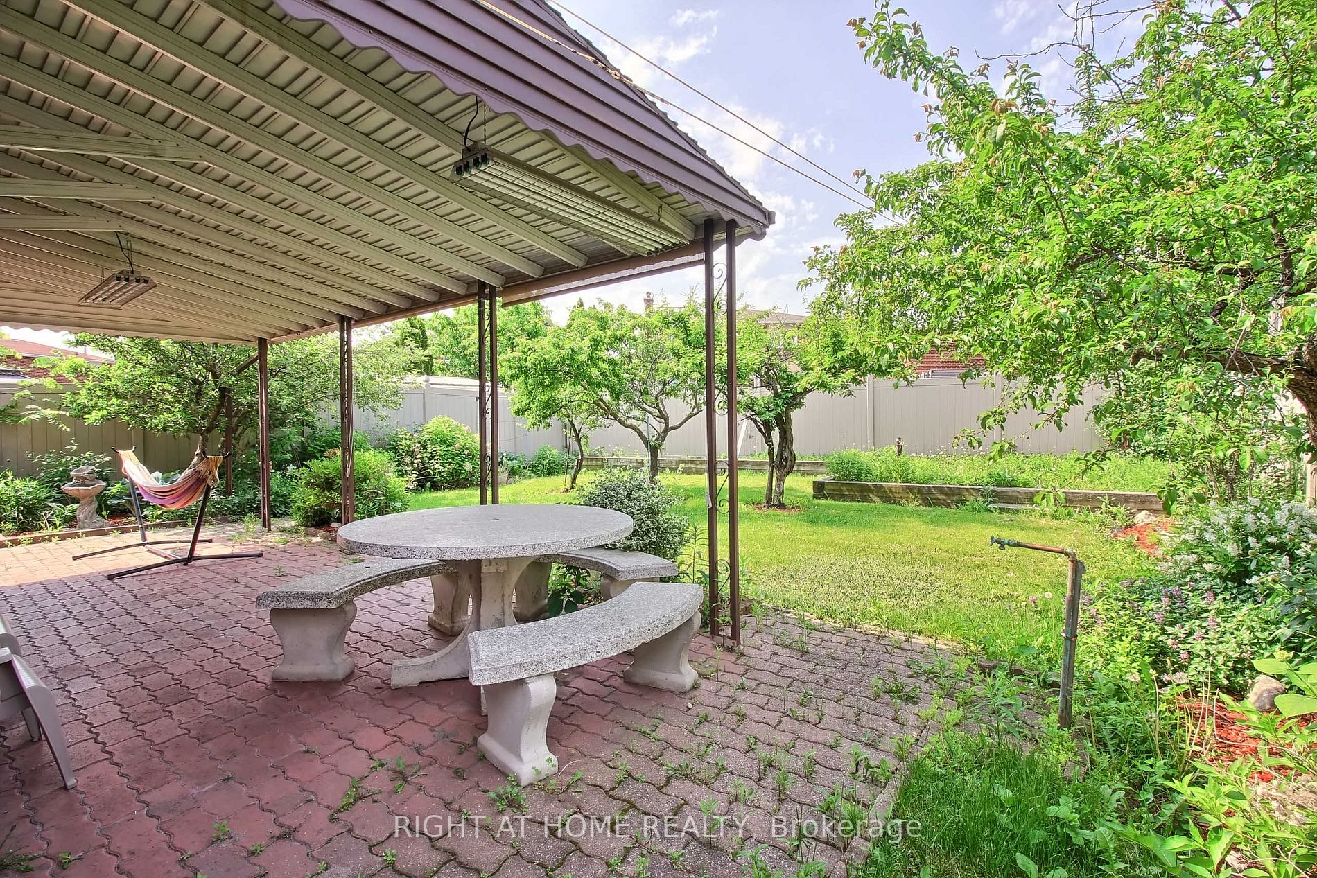 37 Cherry Hills Rd
