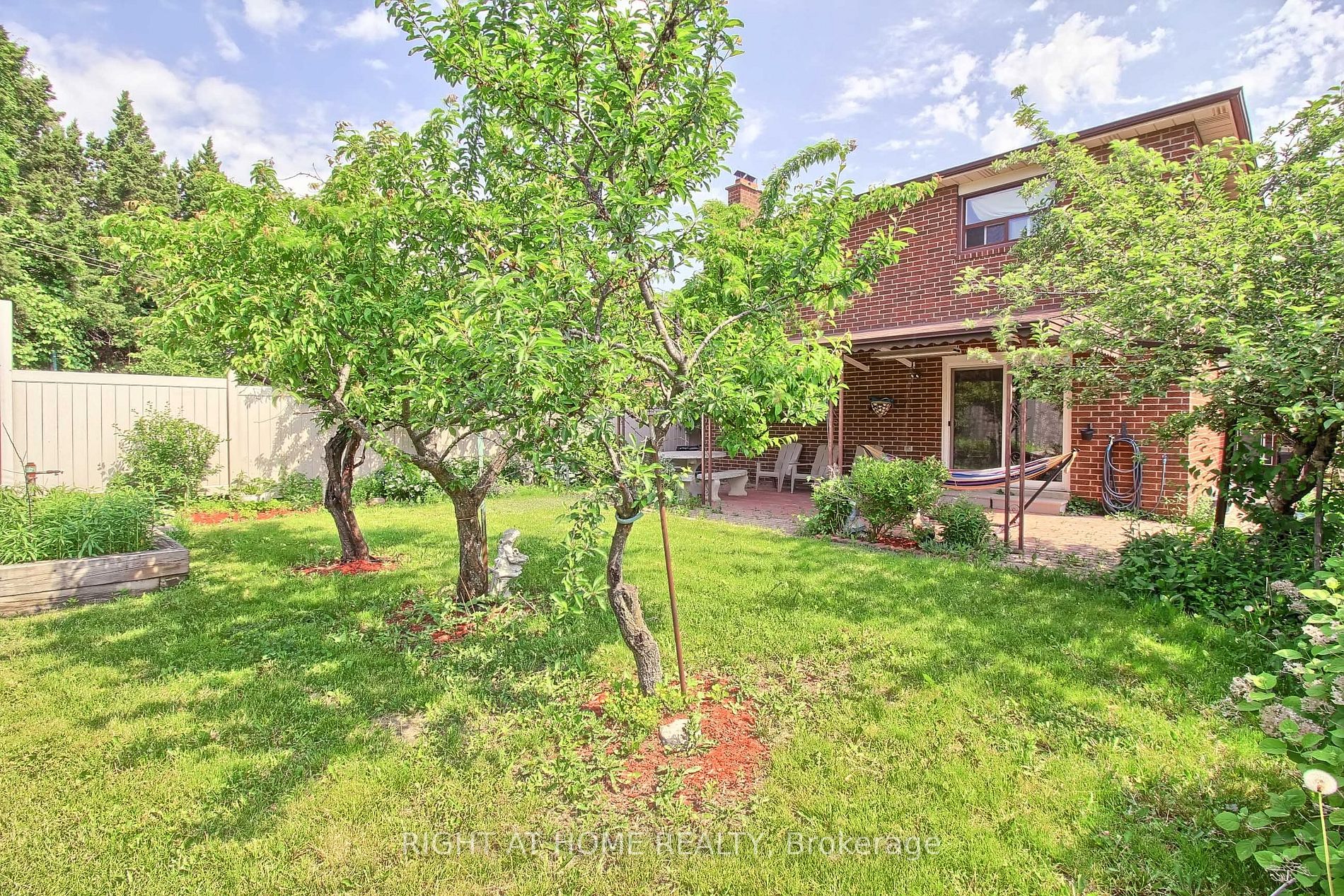 37 Cherry Hills Rd
