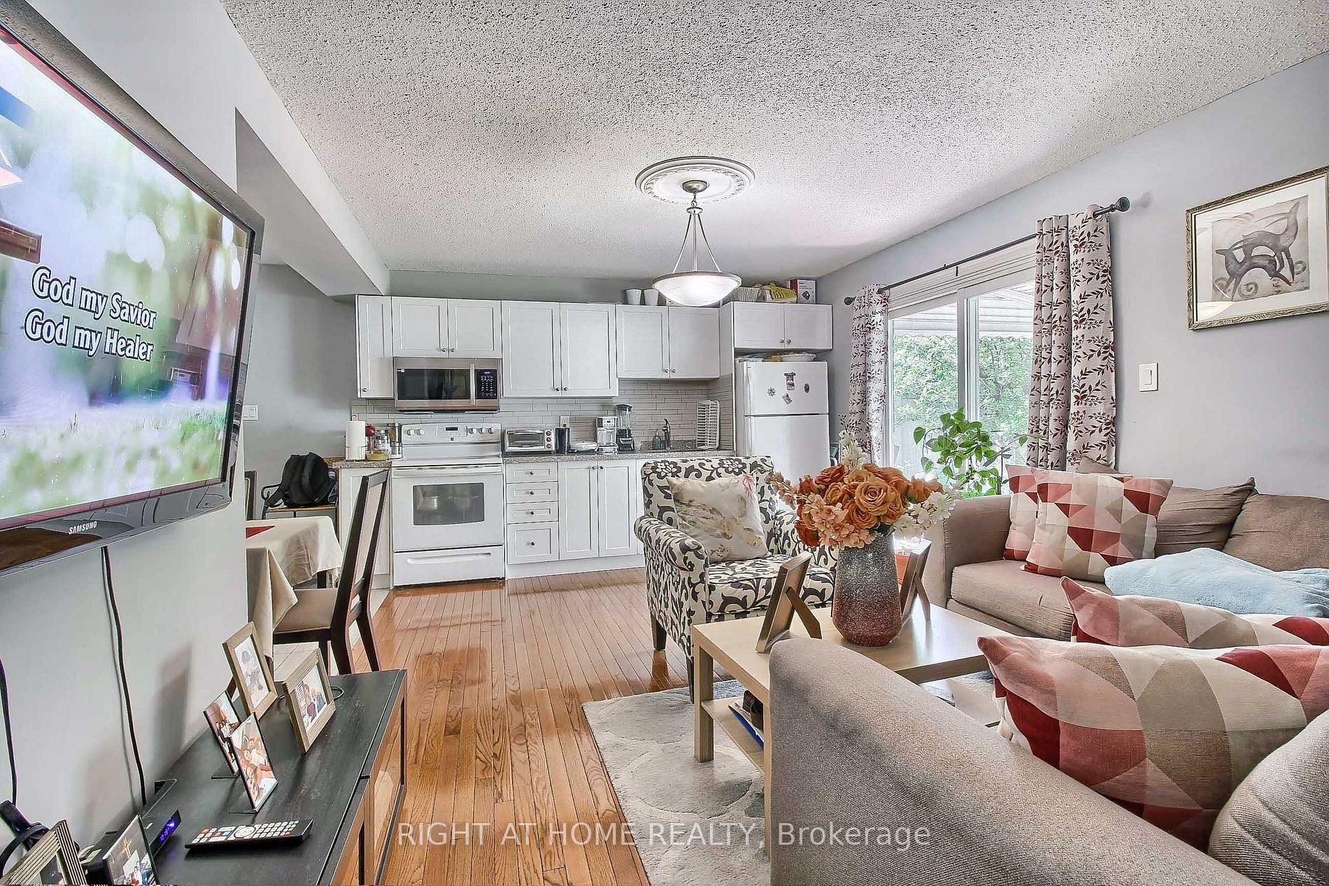 37 Cherry Hills Rd