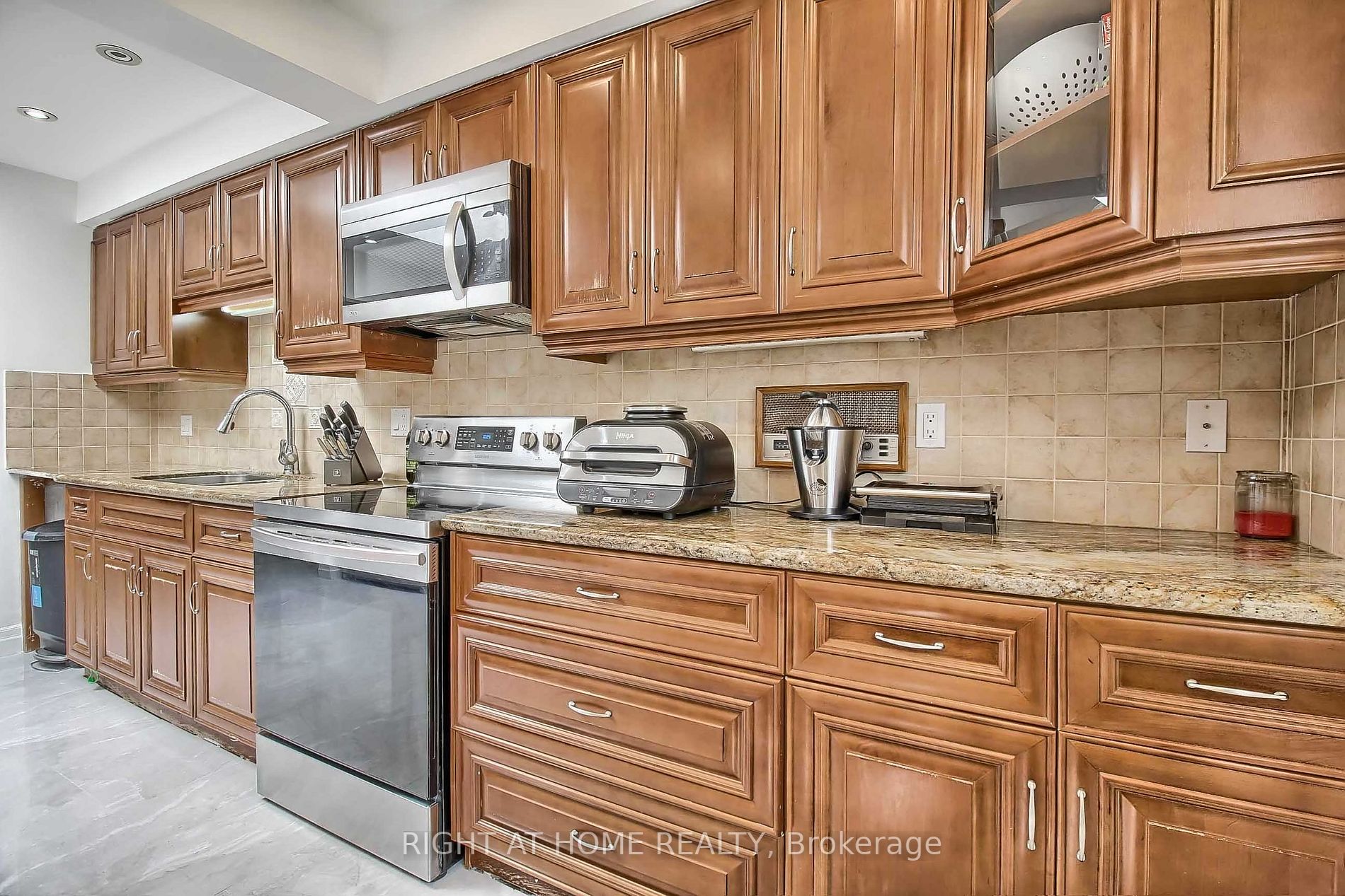 37 Cherry Hills Rd