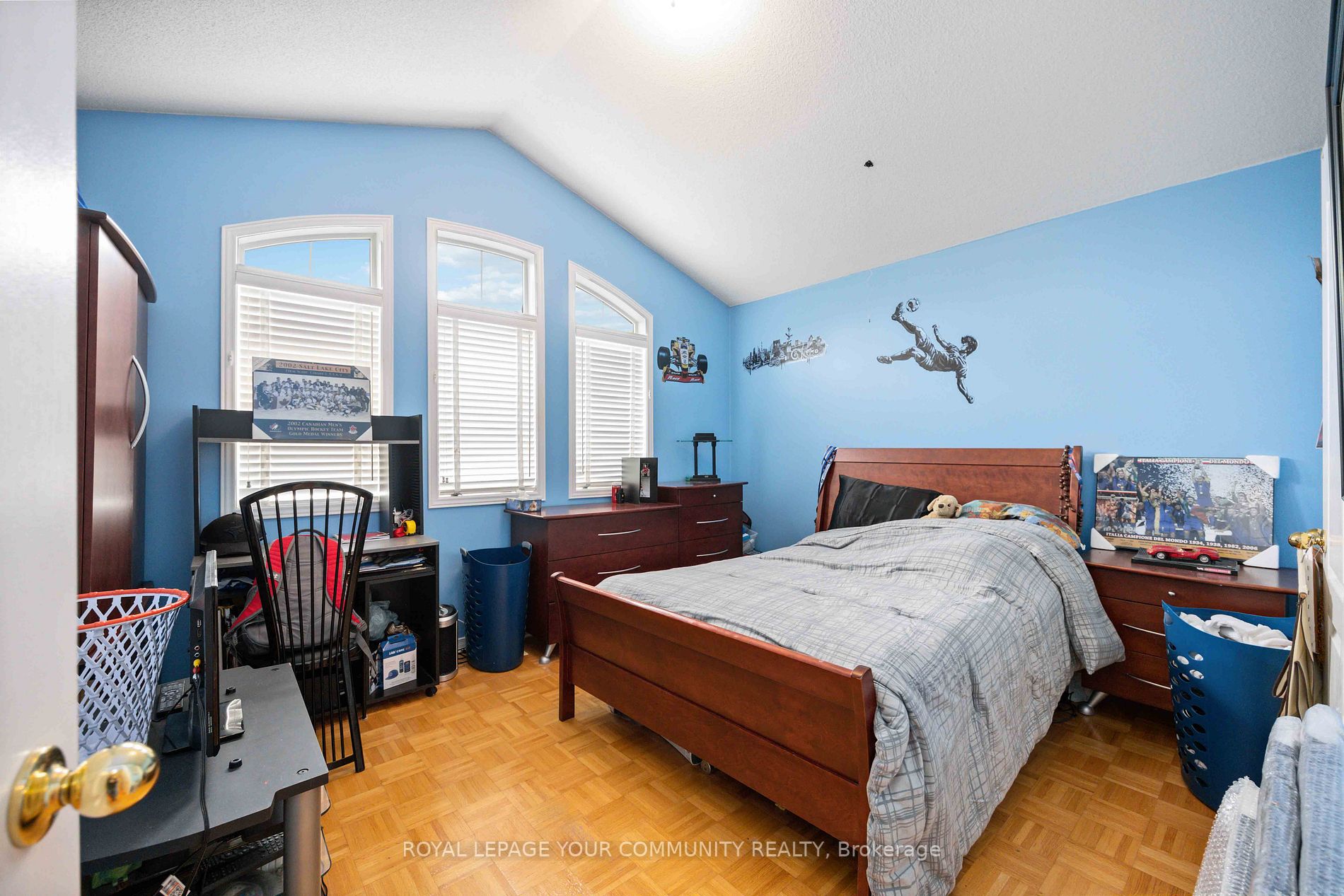 90 Seafield Rd
