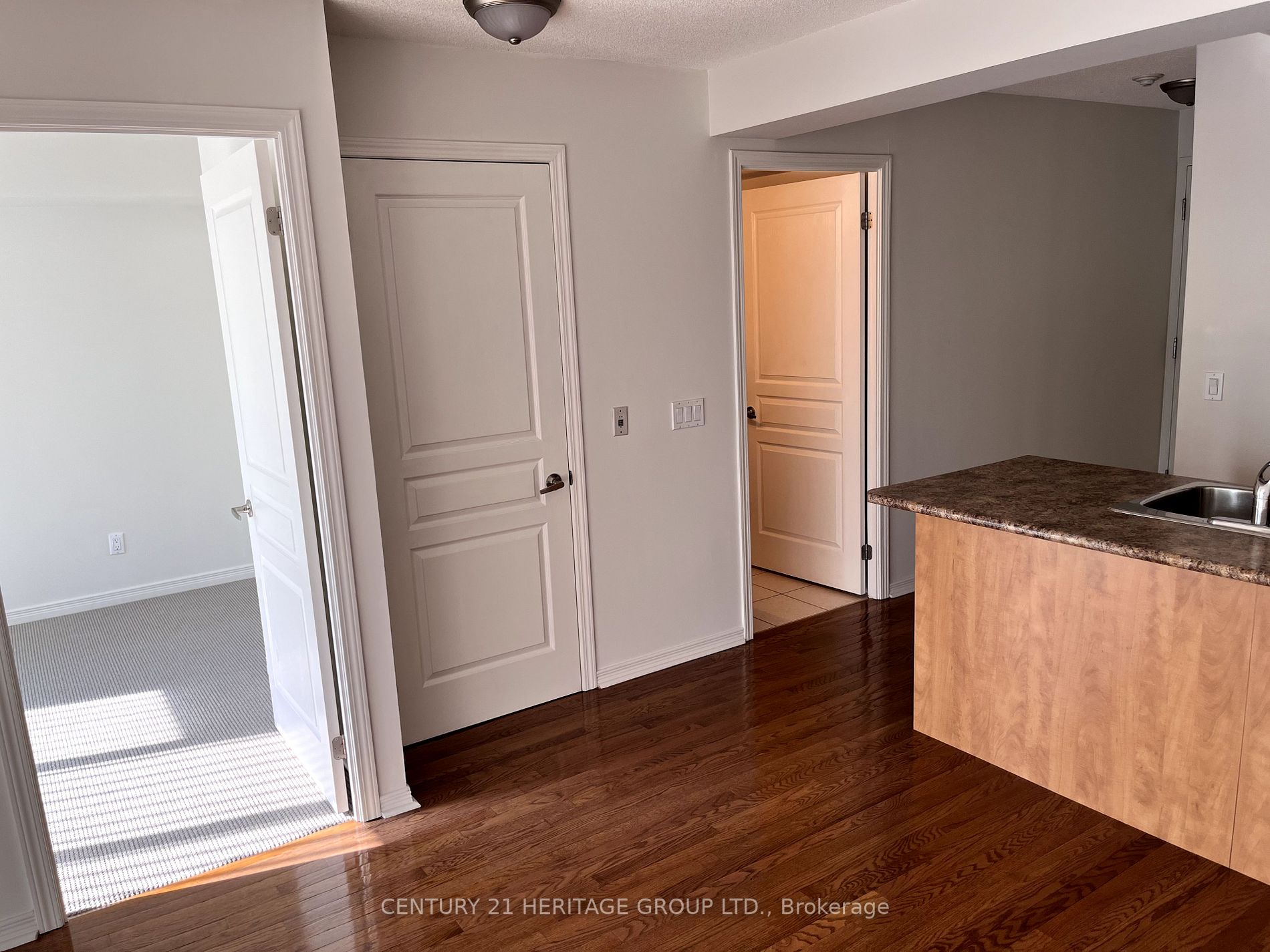 330 Red Maple Rd, #314