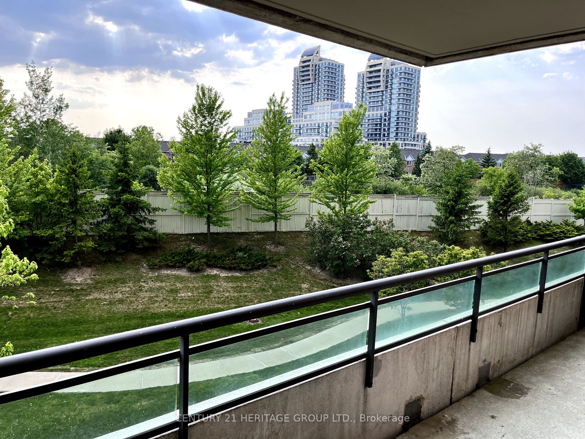 330 Red Maple Rd, #314