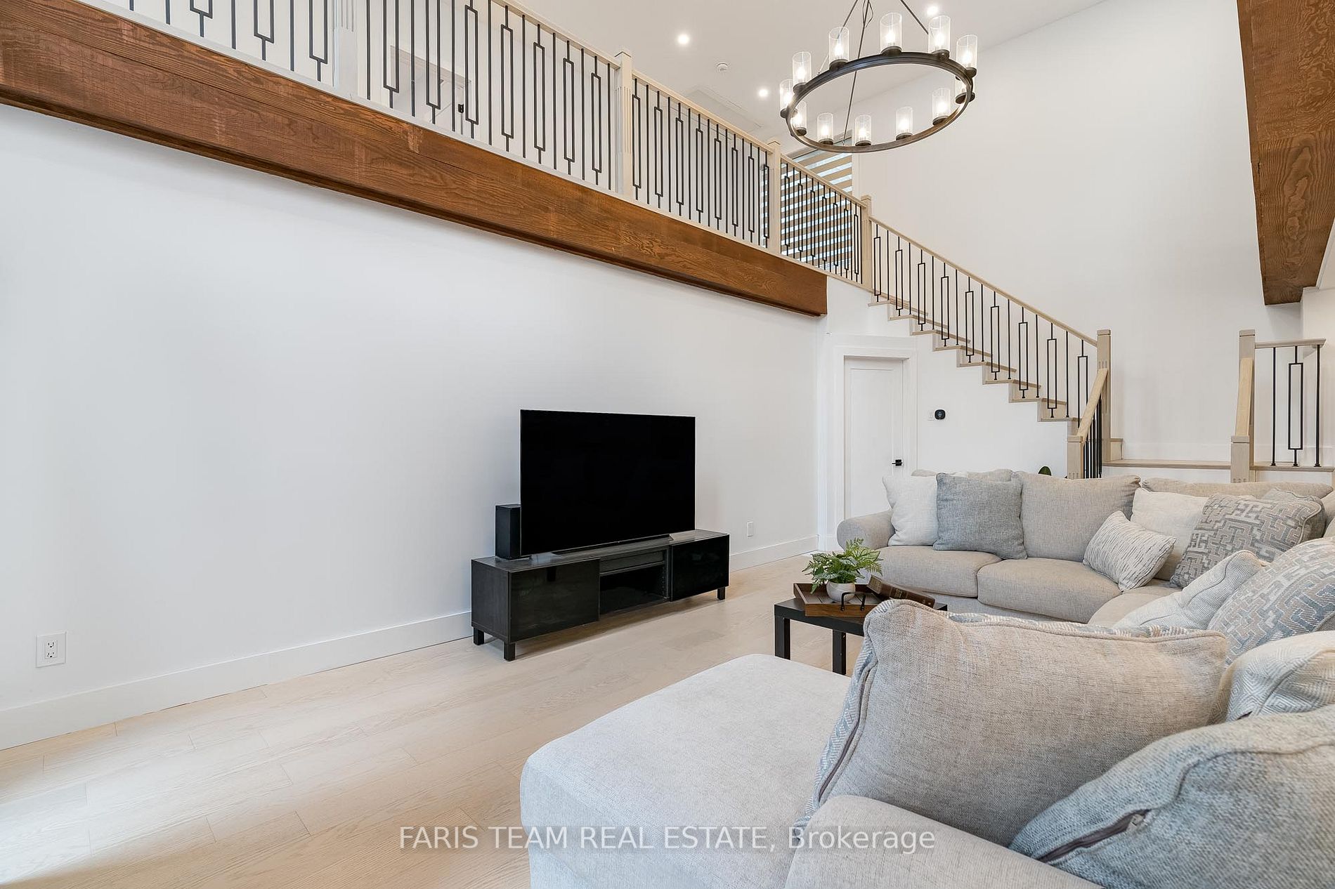 2041 Lilac Drive