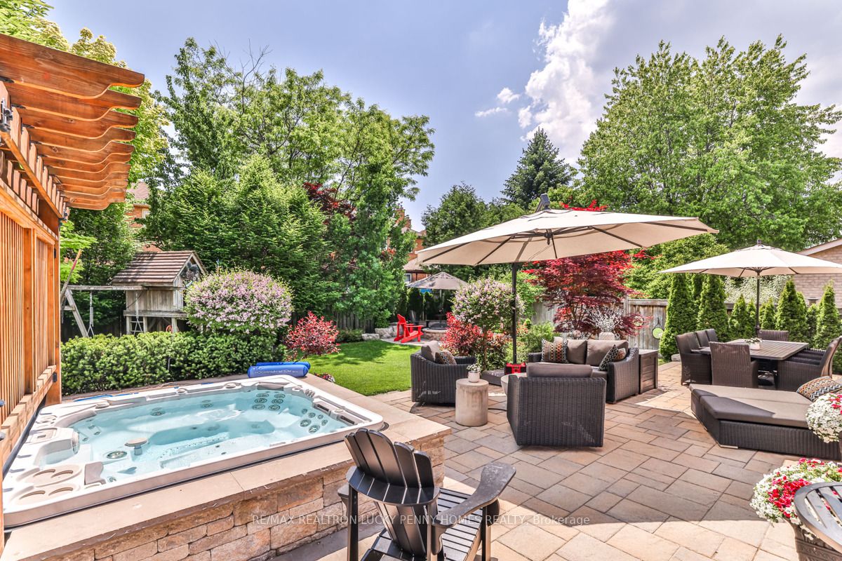 74 Braeside Square