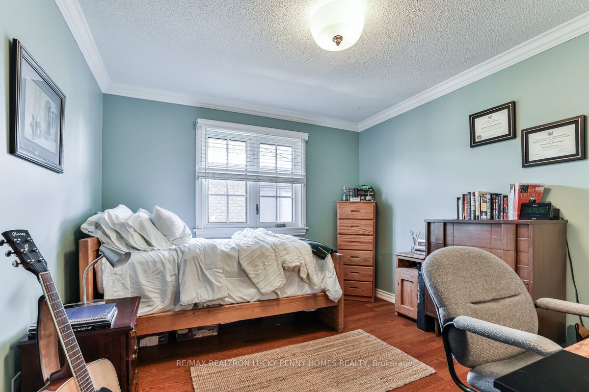 74 Braeside Square