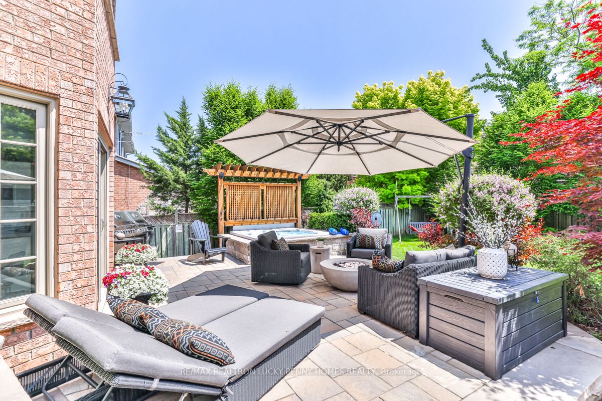 74 Braeside Square