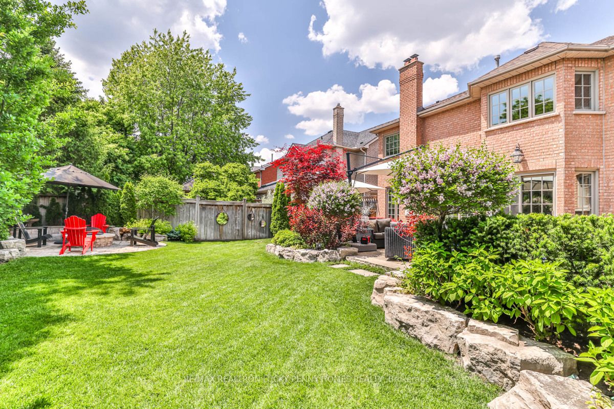 74 Braeside Square
