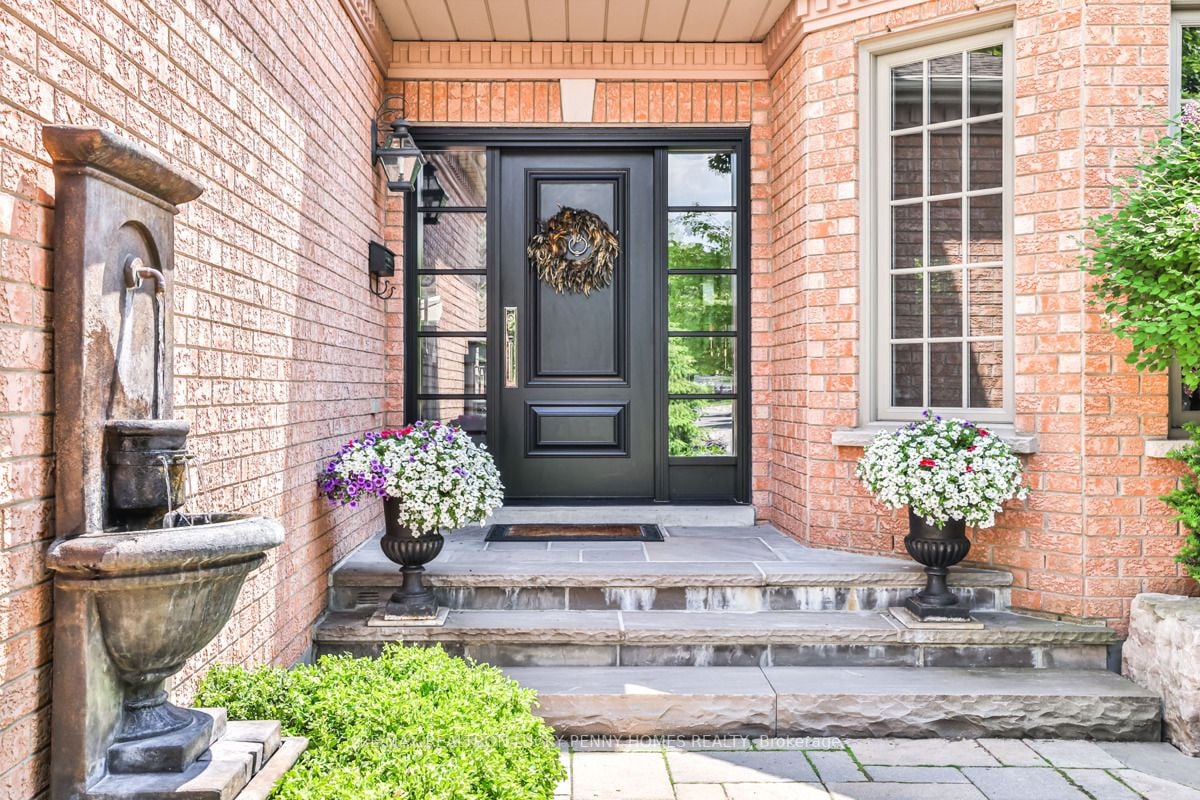 74 Braeside Square
