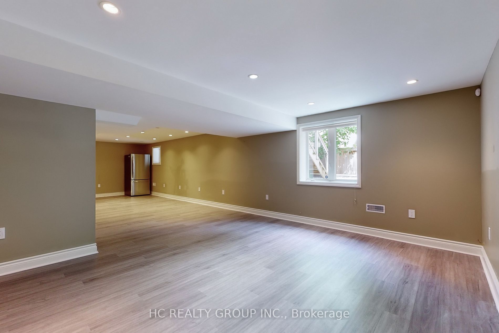 1071 warby Trail