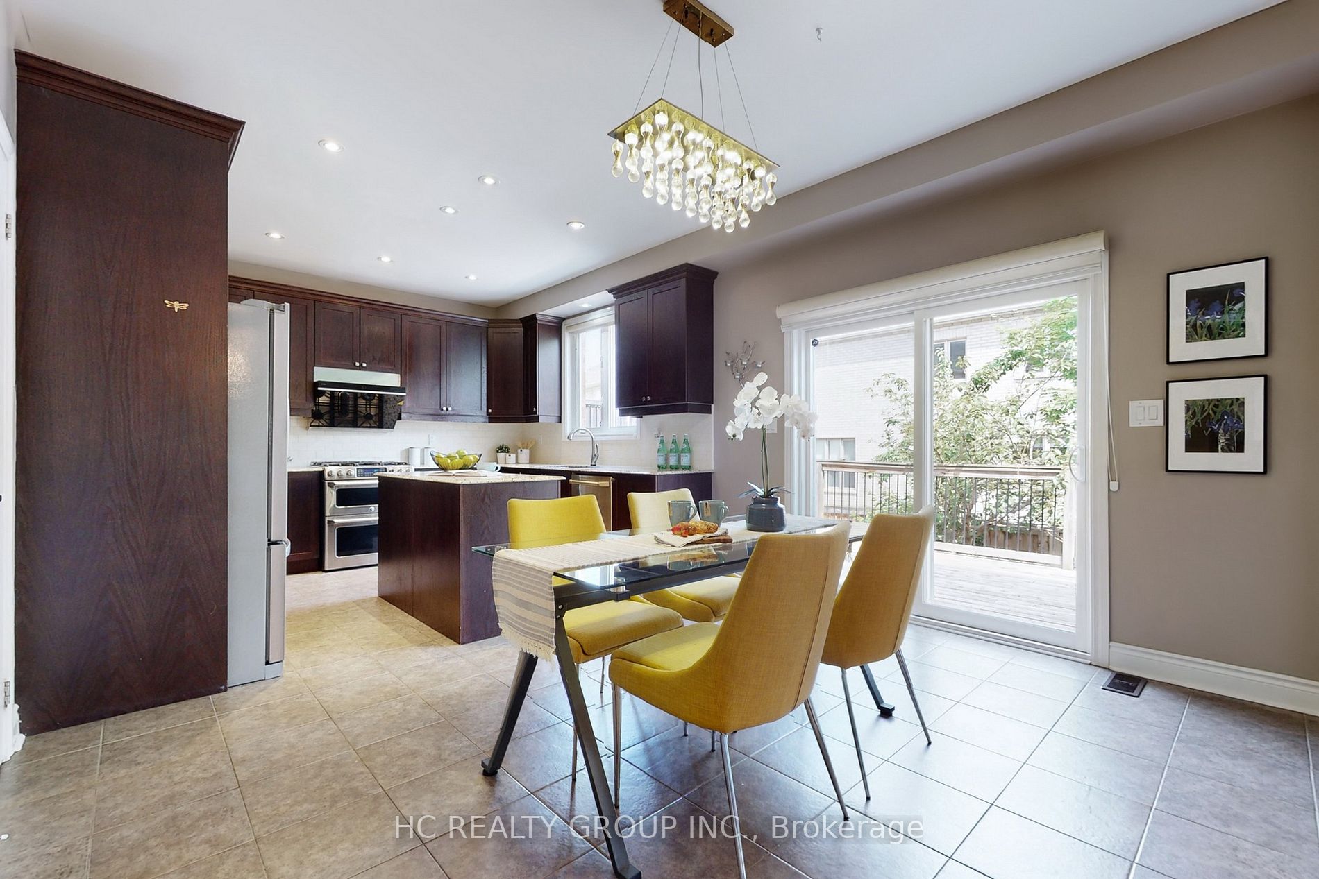 1071 warby Trail