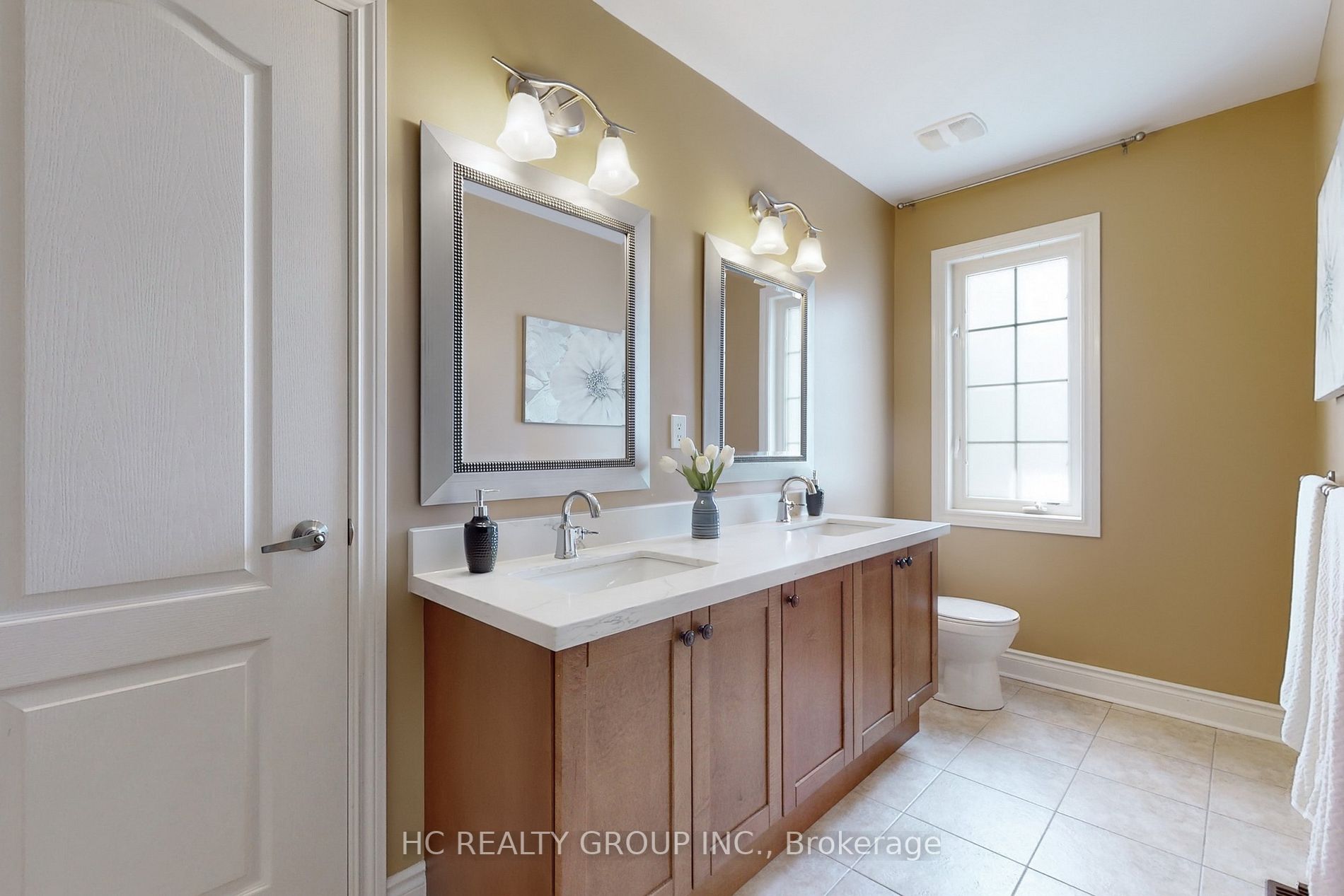 1071 warby Trail
