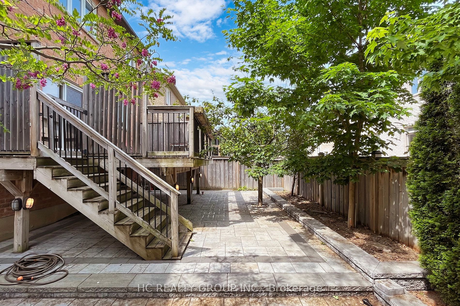 1071 warby Trail