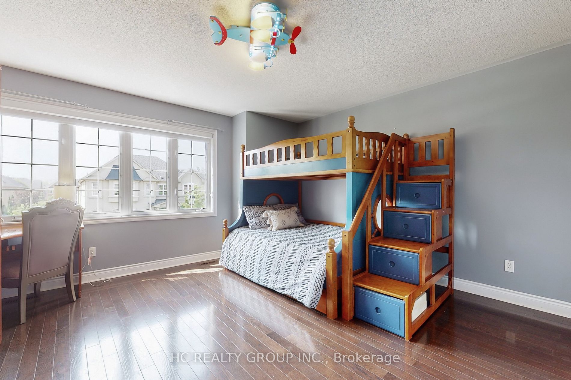 1071 warby Trail
