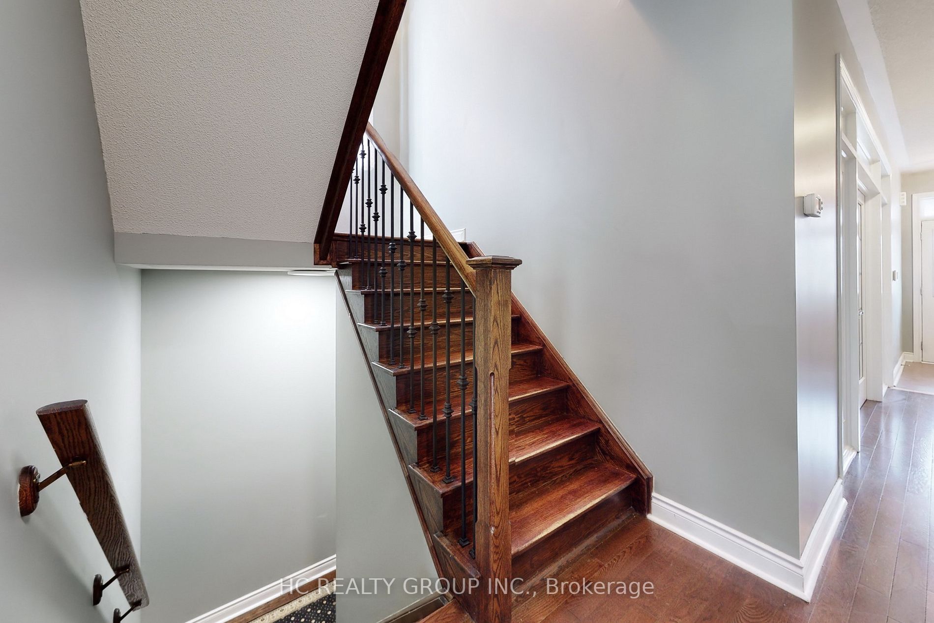 1071 warby Trail