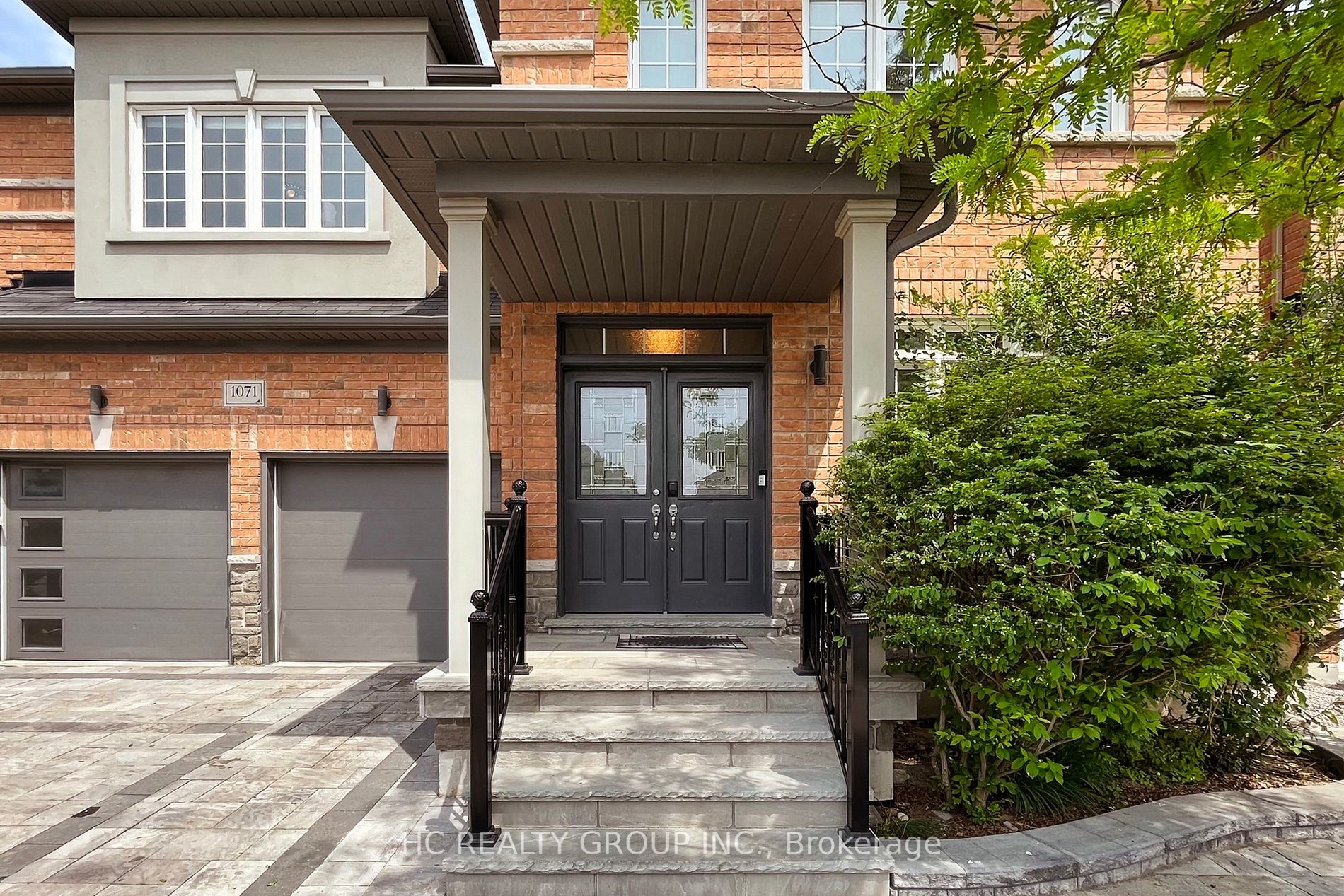 1071 warby Trail