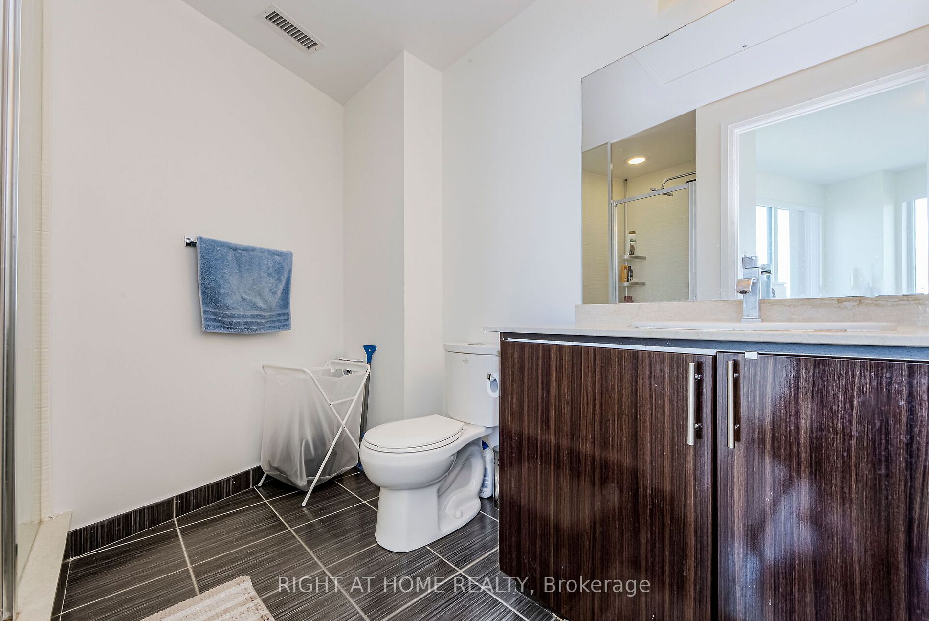 7171 Yonge St, #1207