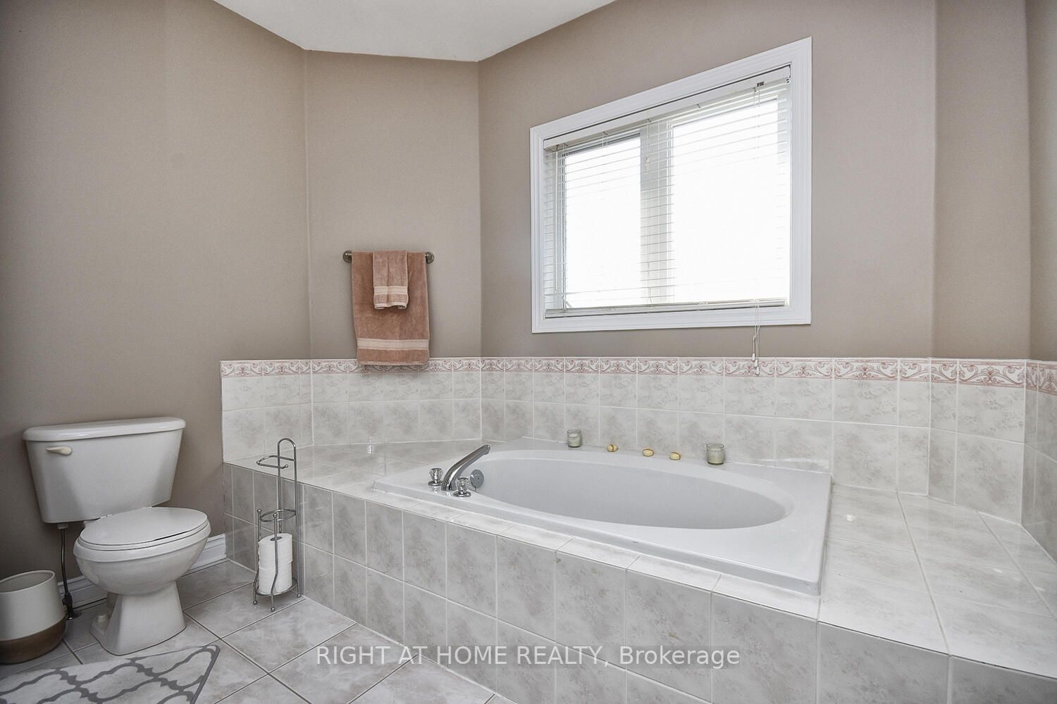 67 Toporowski Ave