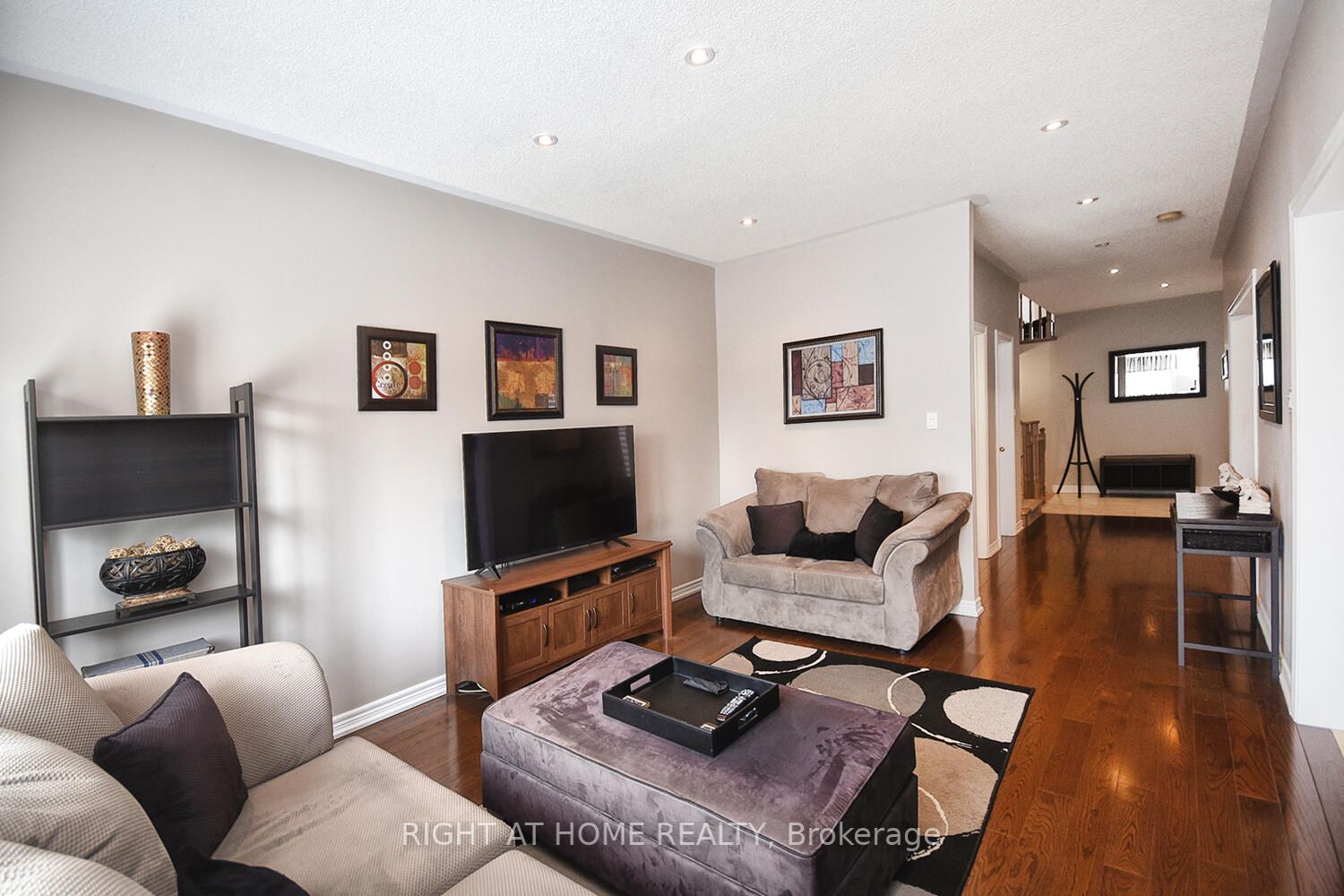 67 Toporowski Ave