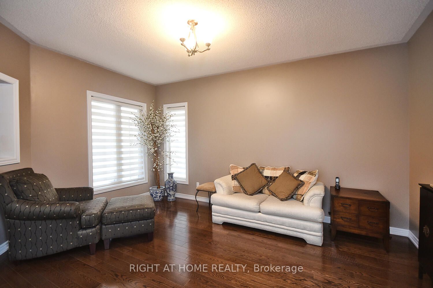67 Toporowski Ave