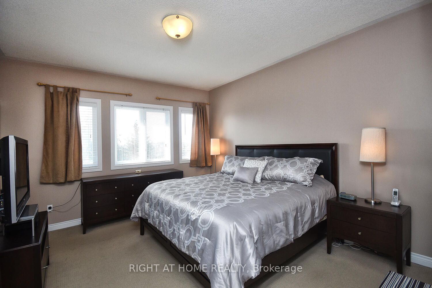 67 Toporowski Ave