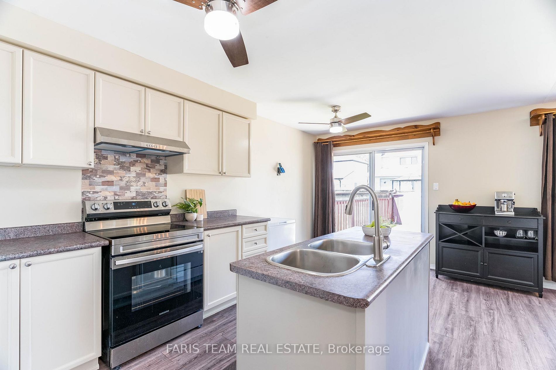 76 Mccarthy Cres