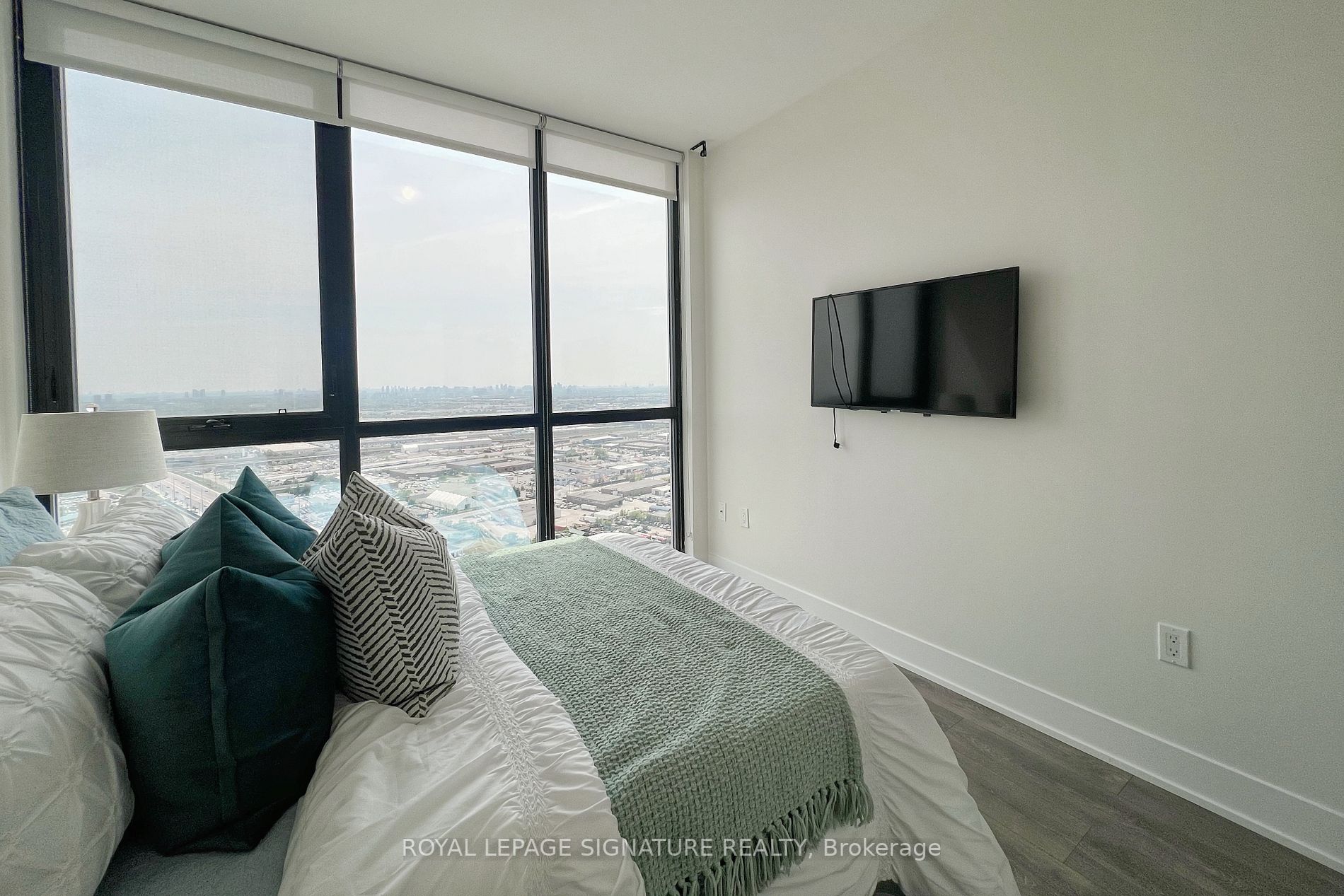 2908 Highway 7 Rd, #3701