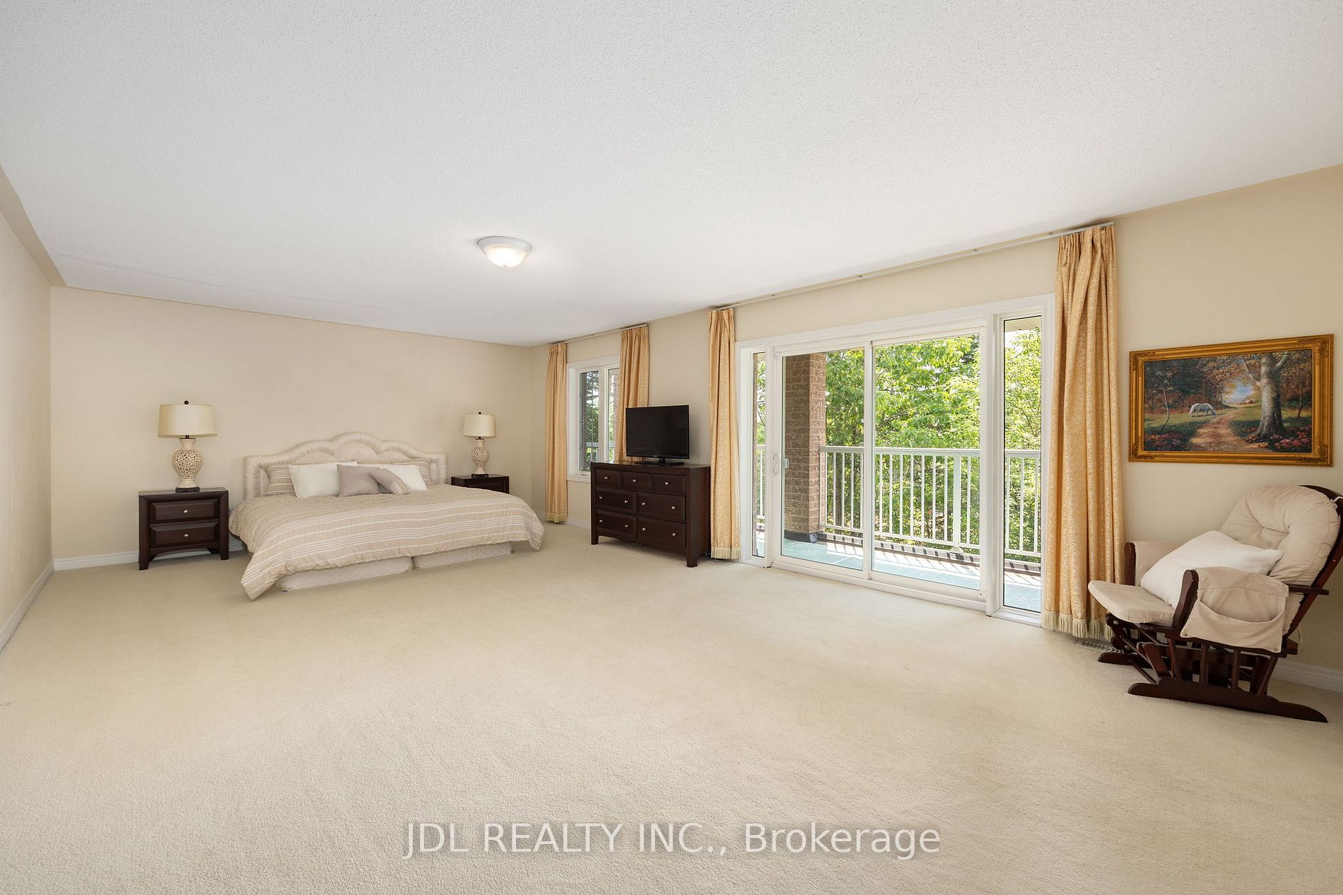 19 Princess Isabella Crt