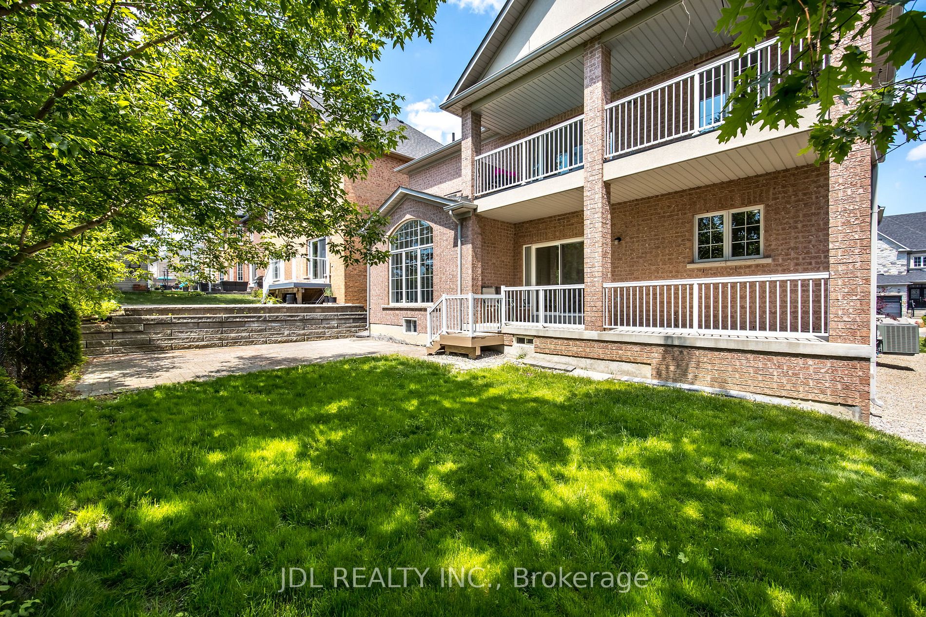 19 Princess Isabella Crt