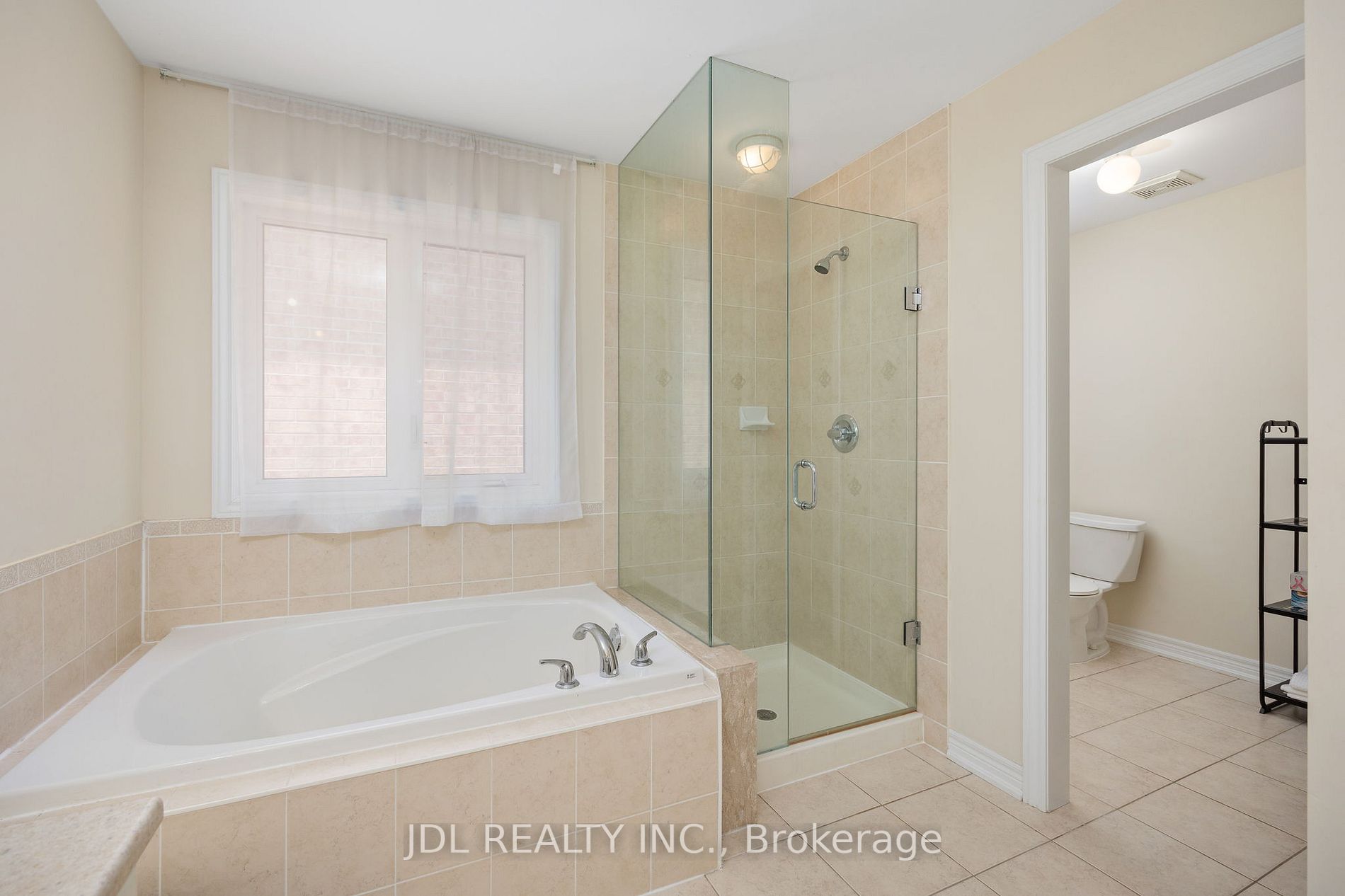 19 Princess Isabella Crt