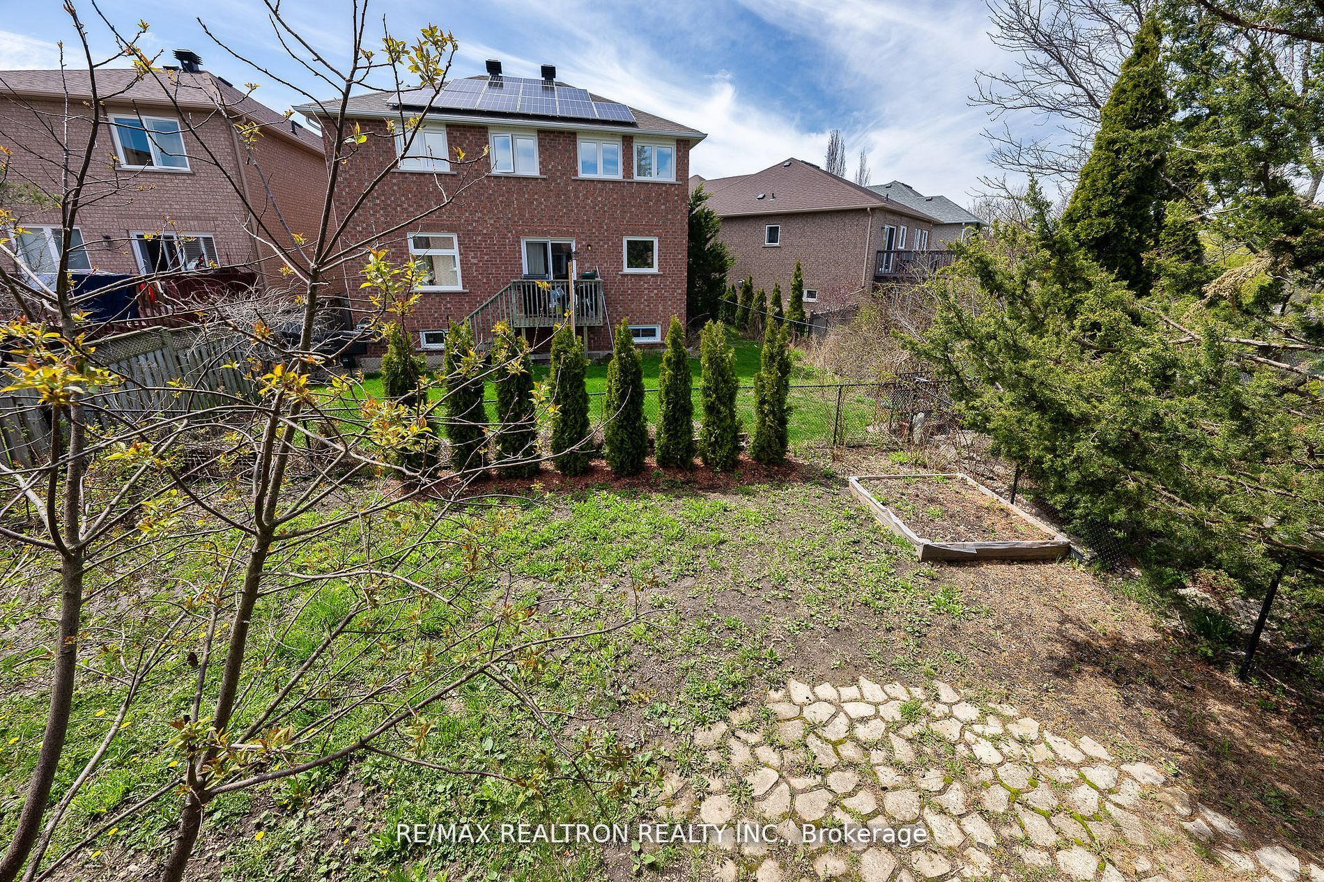 44 Wildflower Dr