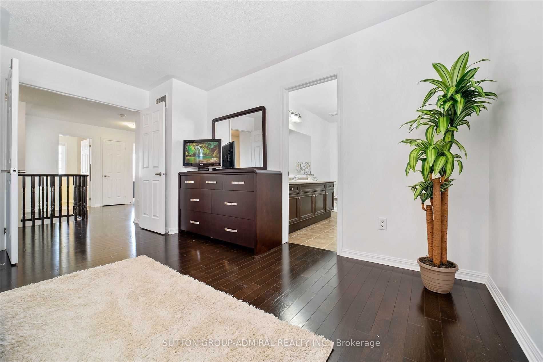63 Ross Patrick Cres
