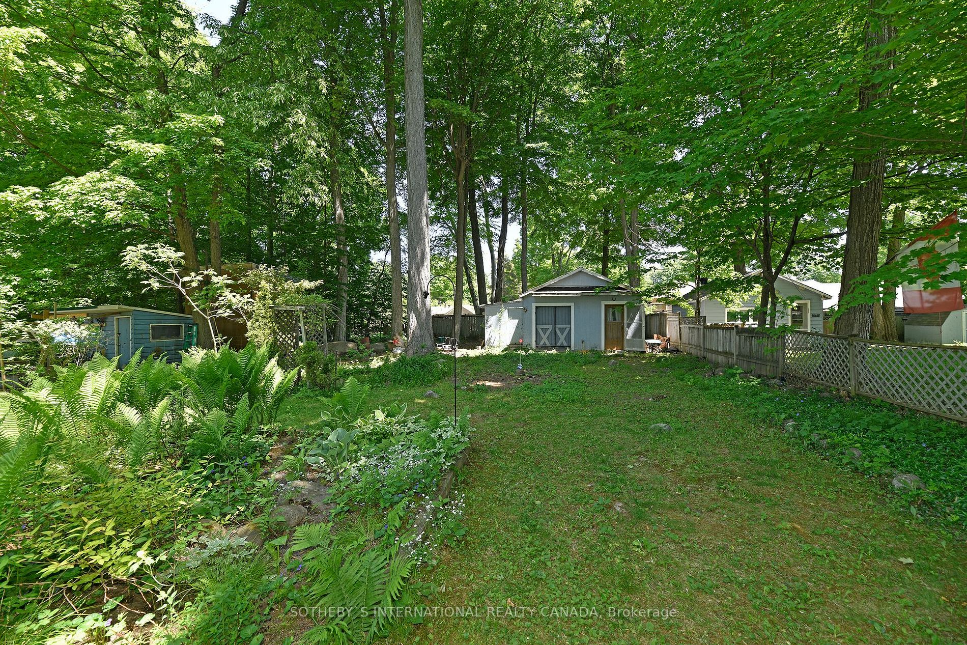 2033 Kate Ave