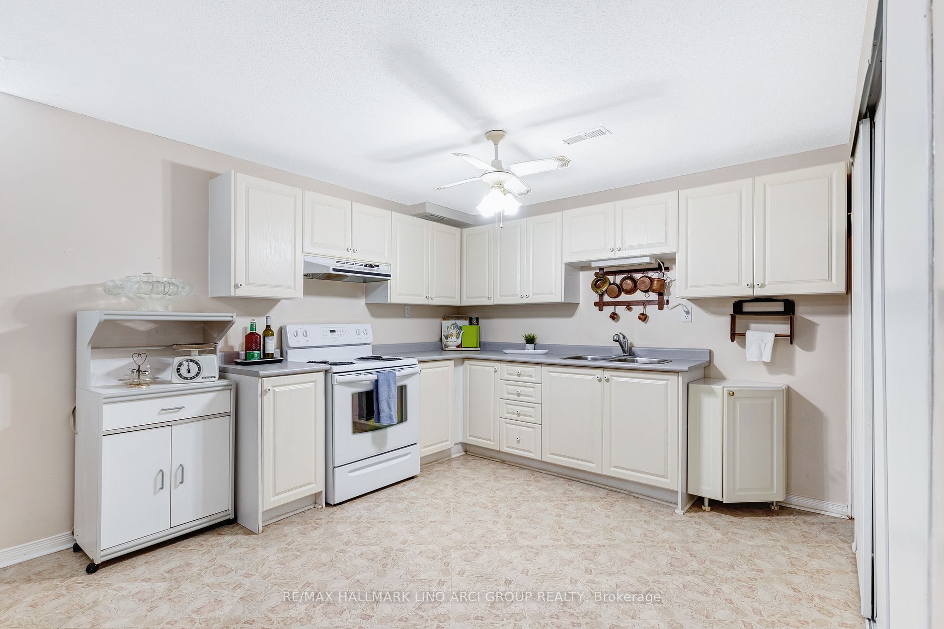308 Roselawn Dr