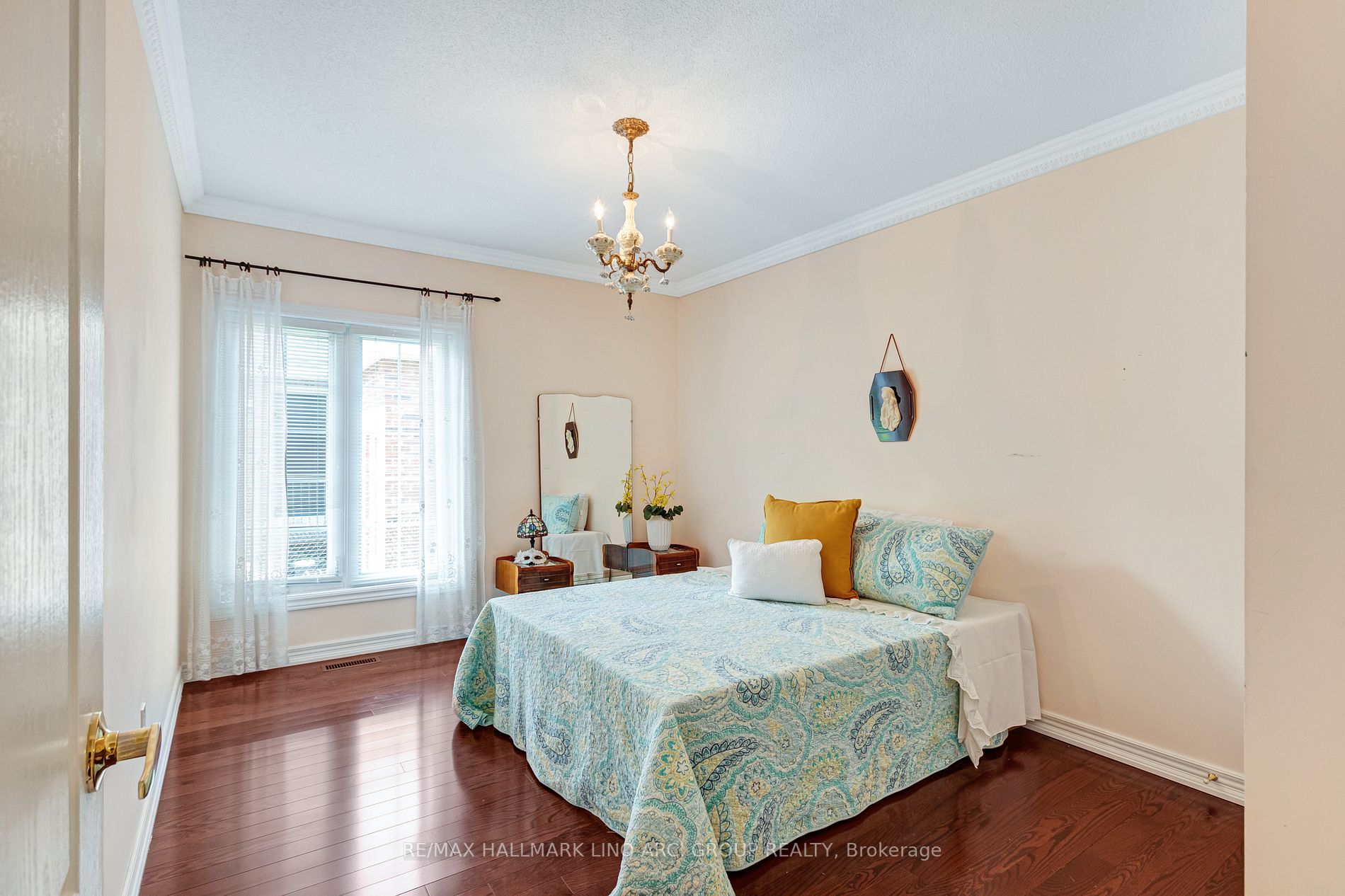 308 Roselawn Dr