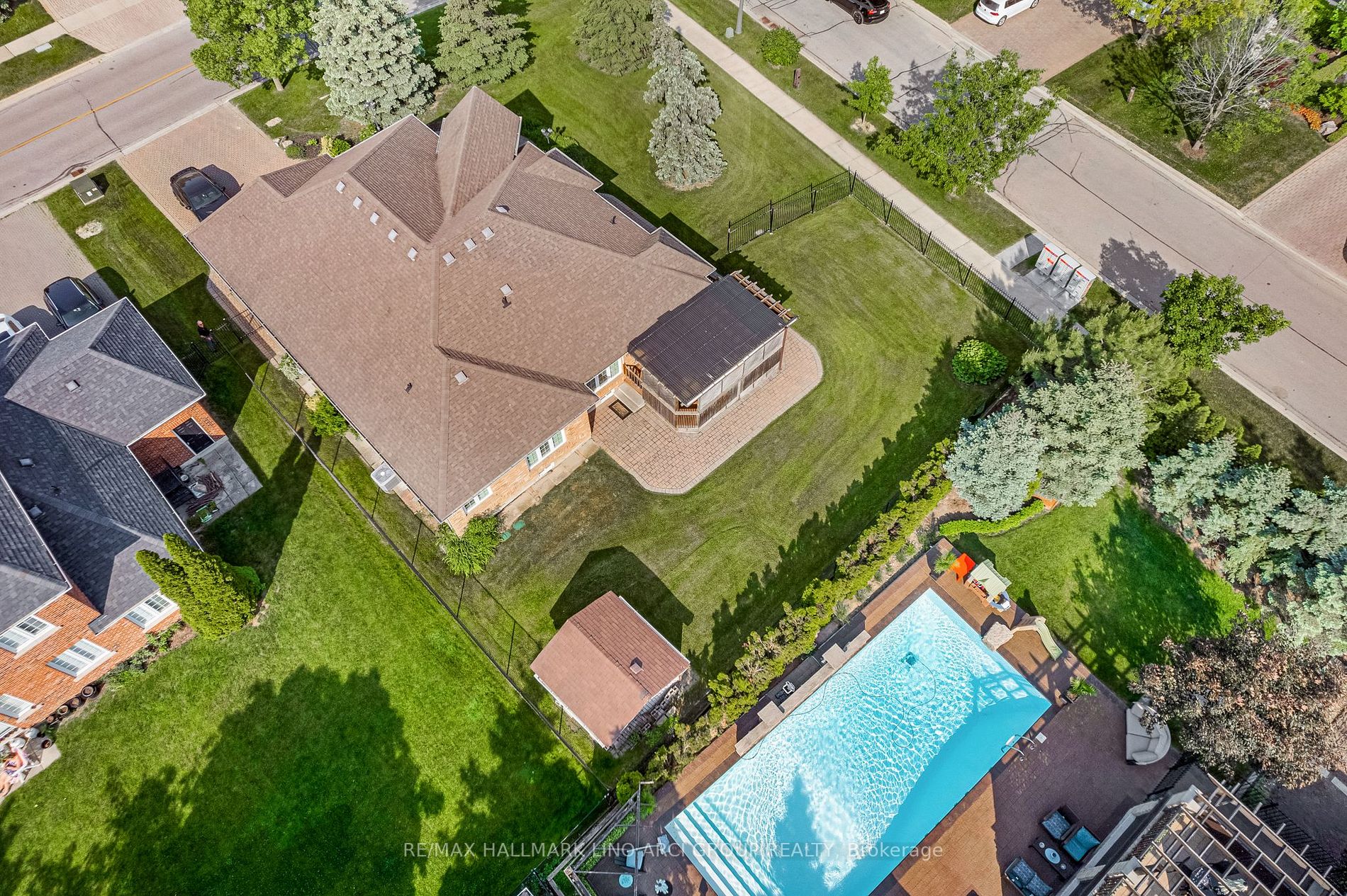 308 Roselawn Dr